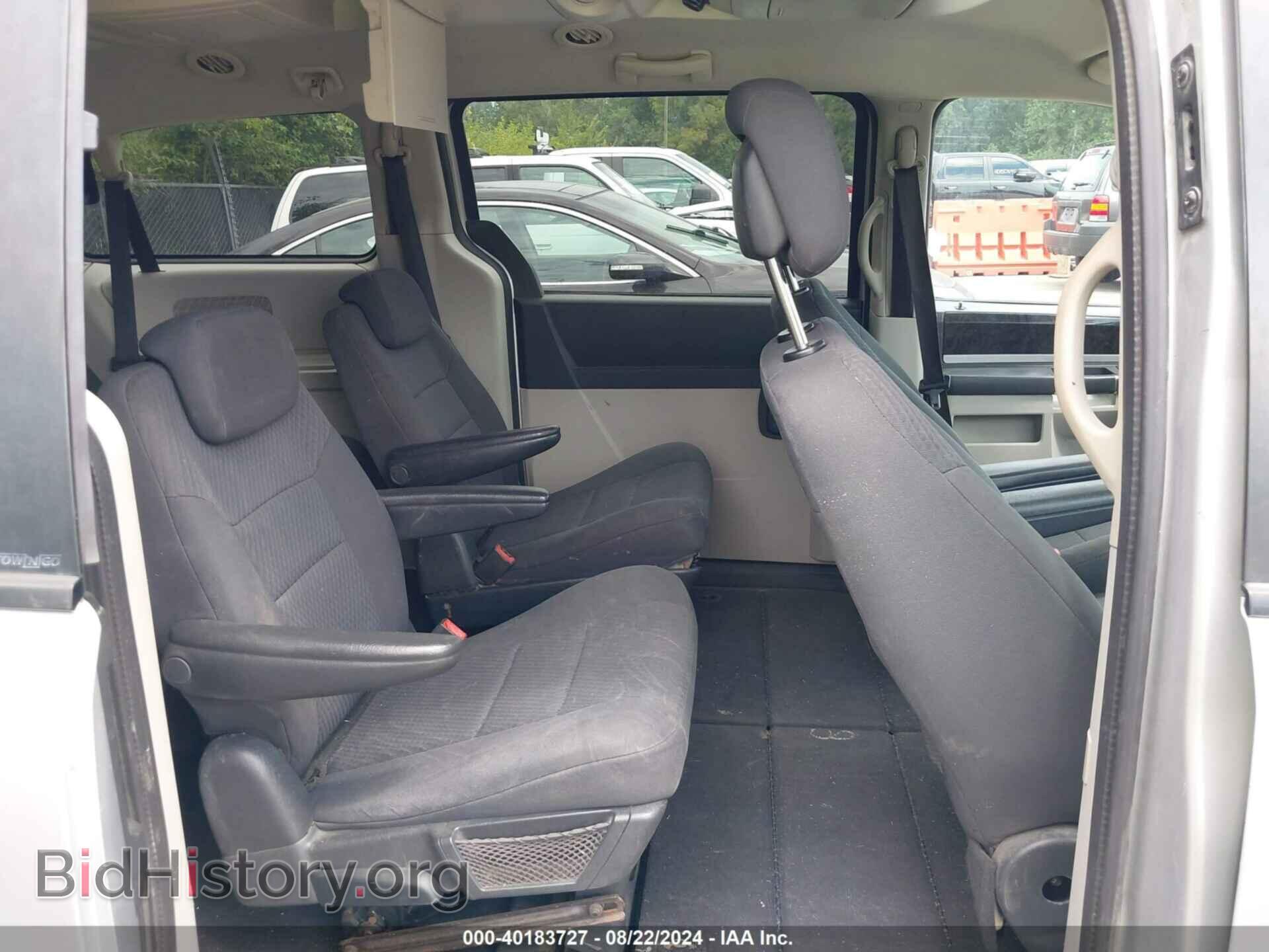 2010 DODGE GRAND CARAVAN - VIN: 2D4RN5D11AR444992 - Photo 8