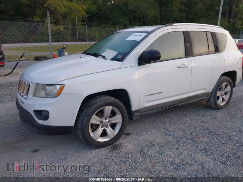 2011 Jeep COMPASS (VIN 1J4NF1FB8BD279268) — photo 2 of 11