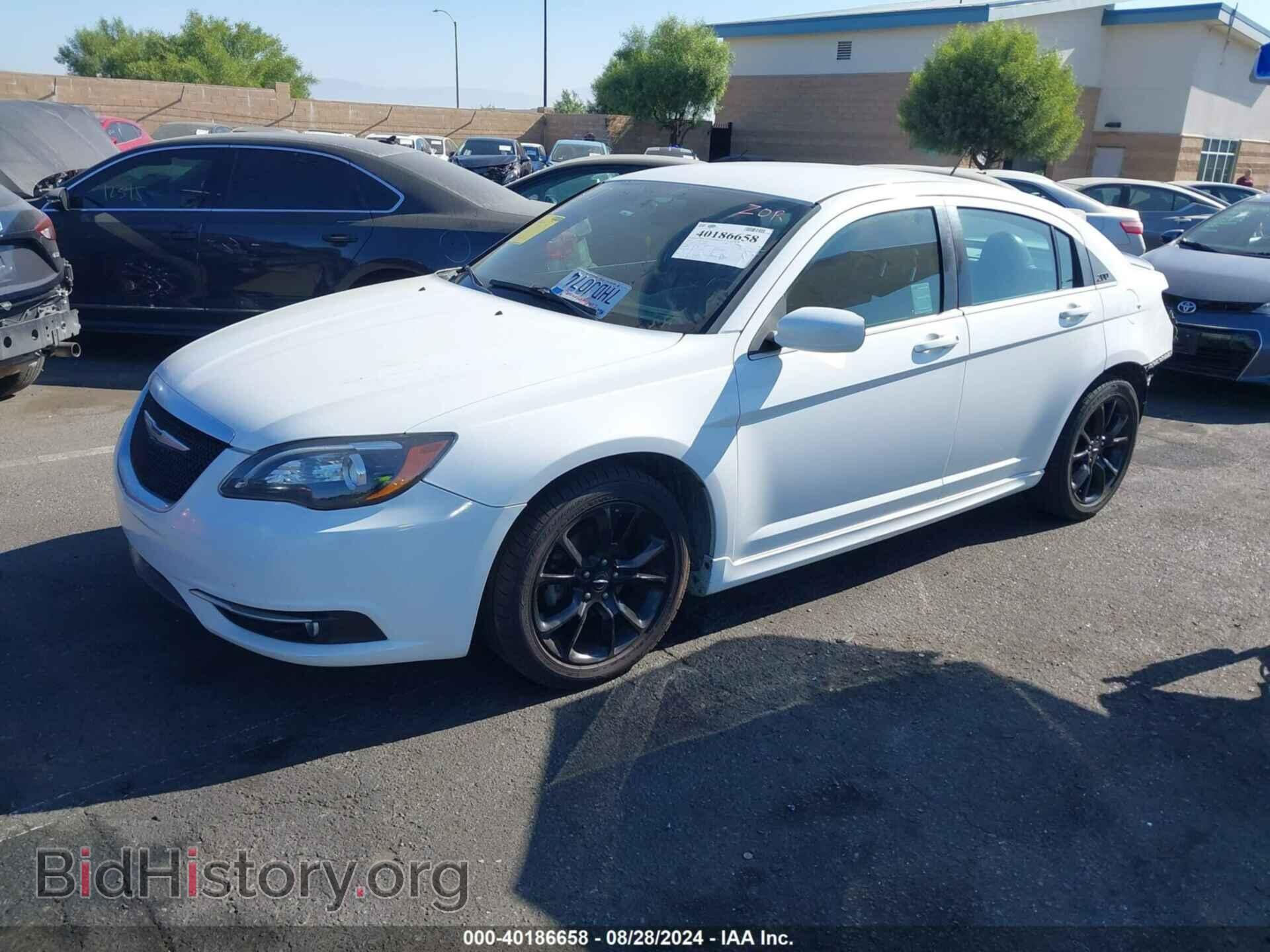 2014 CHRYSLER 200 - VIN: 1C3CCBCG7EN198549 - Фото 2