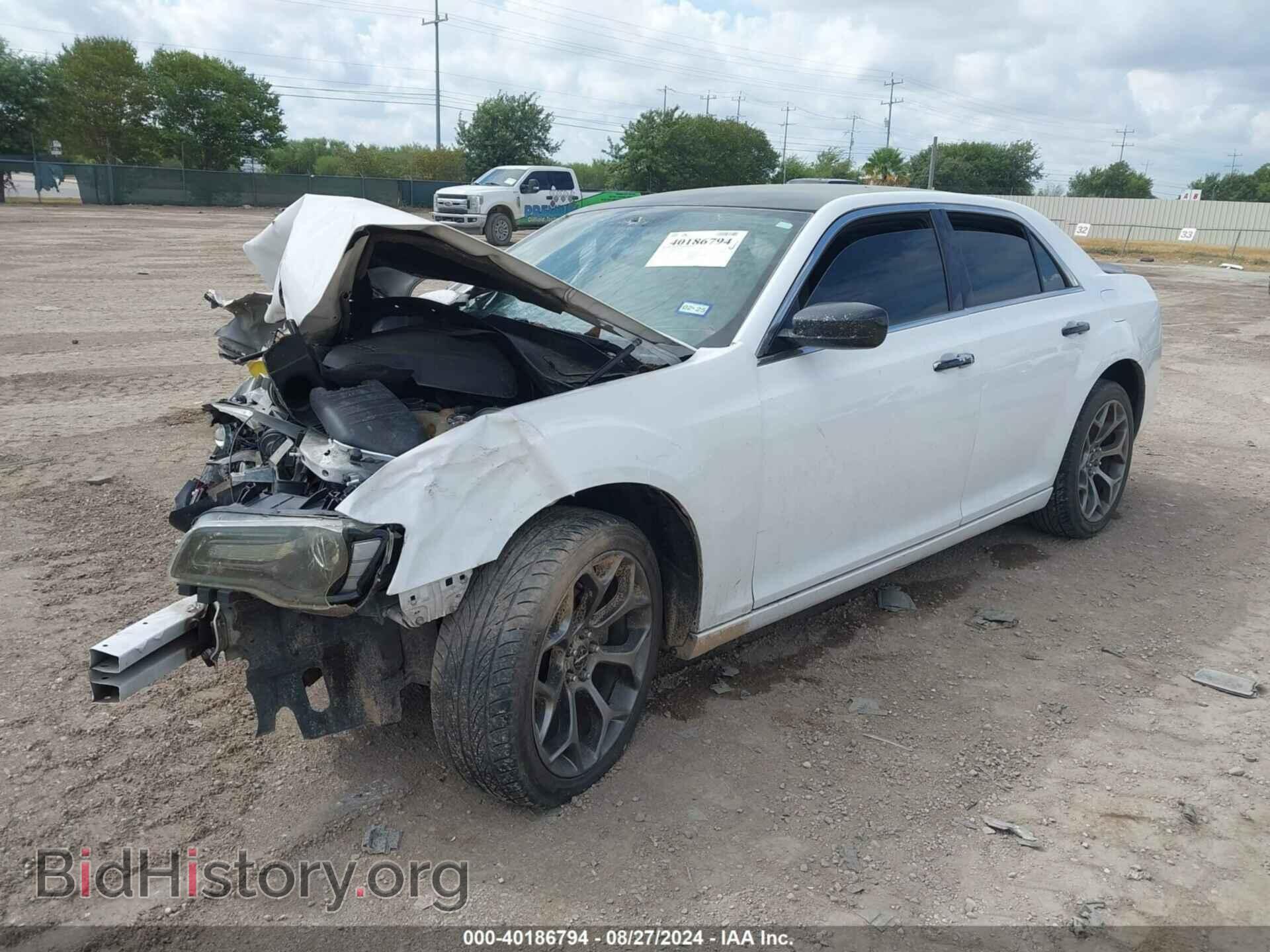2012 CHRYSLER 300 - VIN: 2C3CCACG4CH223035 - Фото 2