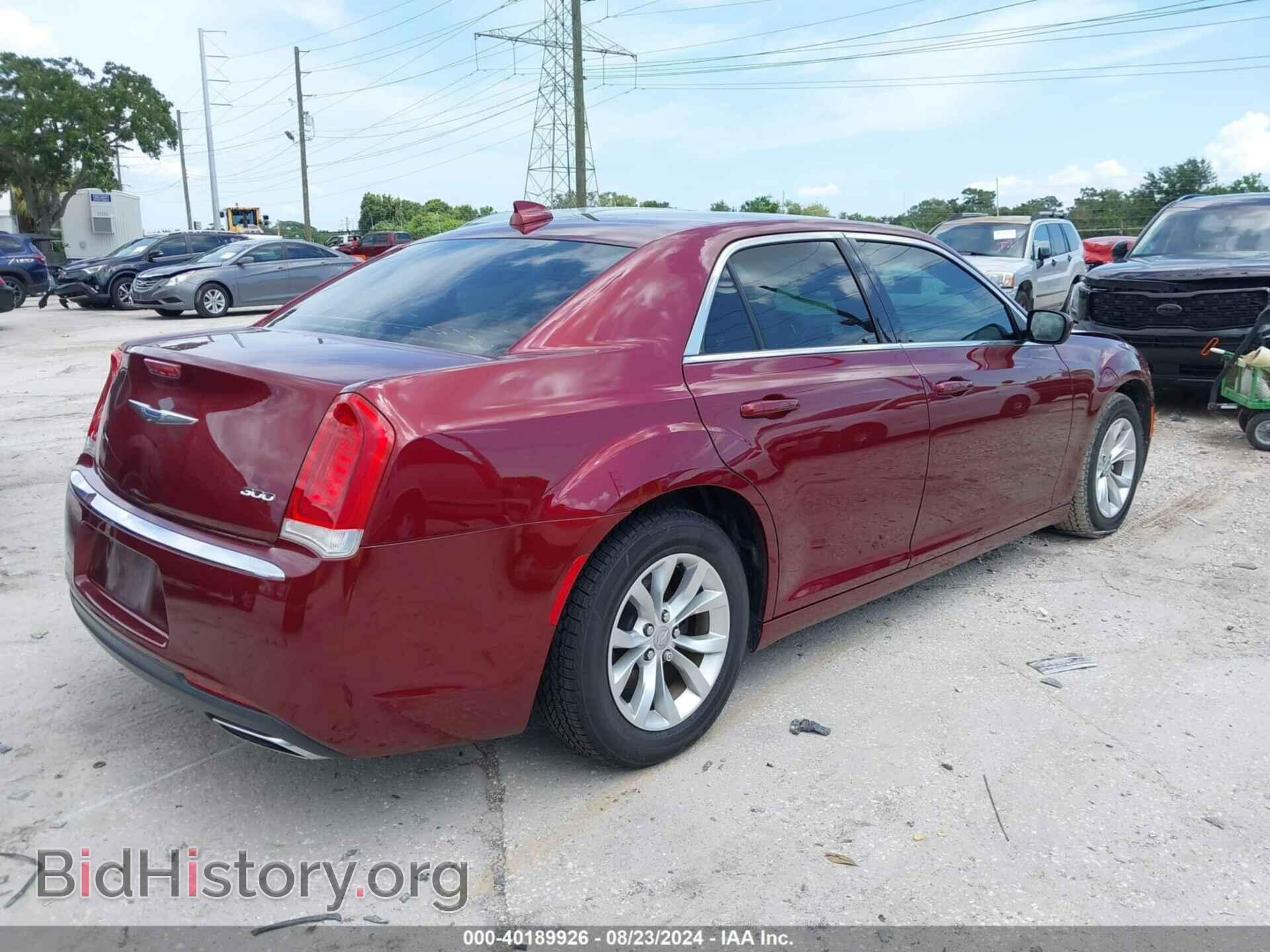 2018 CHRYSLER 300 - VIN: 2C3CCAAG4JH191350 - Фото 4