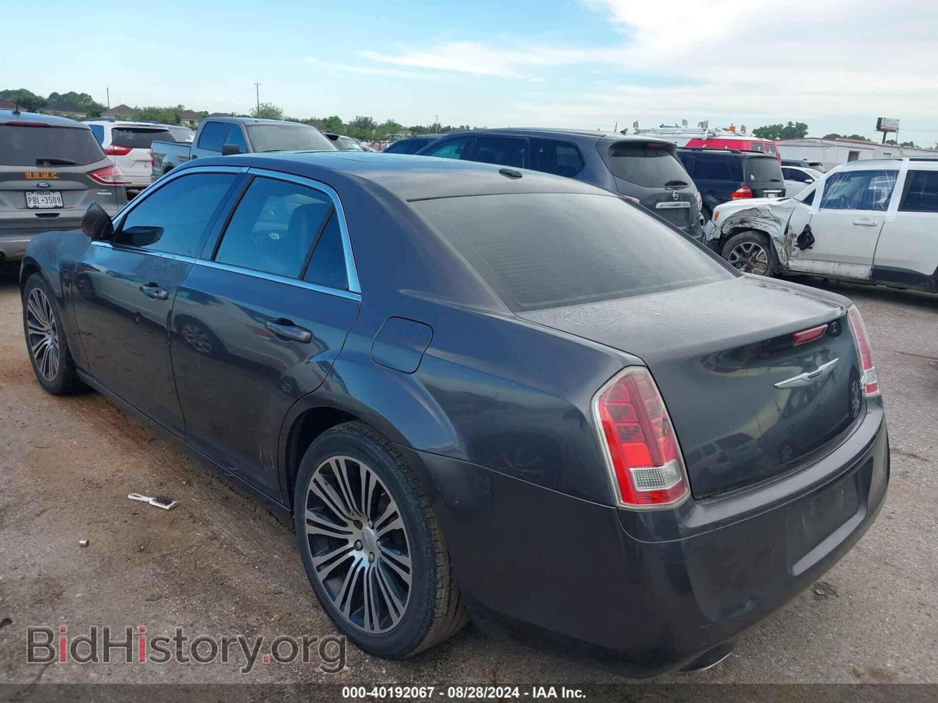 2013 CHRYSLER 300 - VIN: 2C3CCABG1DH717288 - Фото 3