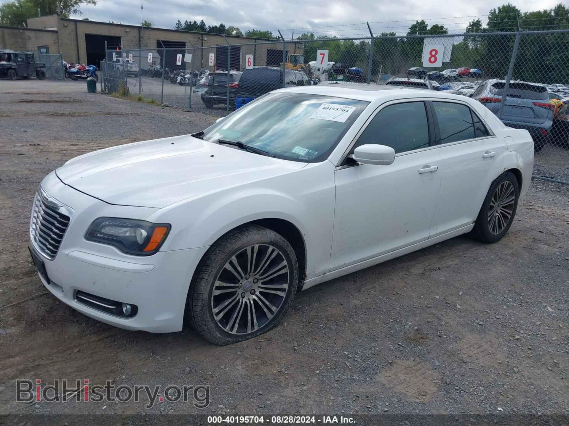 2012 CHRYSLER 300 - VIN: 2C3CCABG7CH272814 - Фото 2
