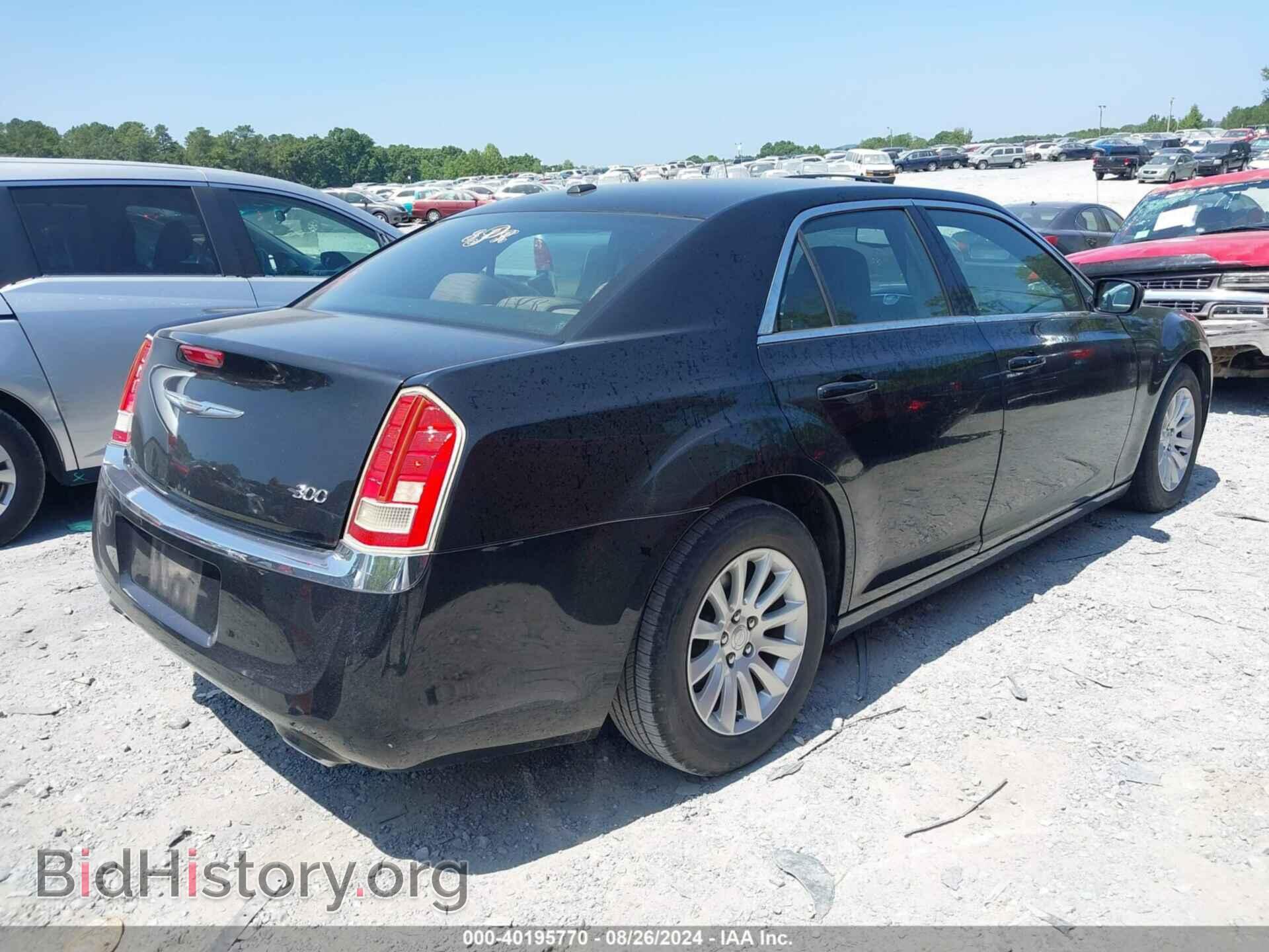 2012 CHRYSLER 300 - VIN: 2C3CCAAG9CH192142 - Фото 4