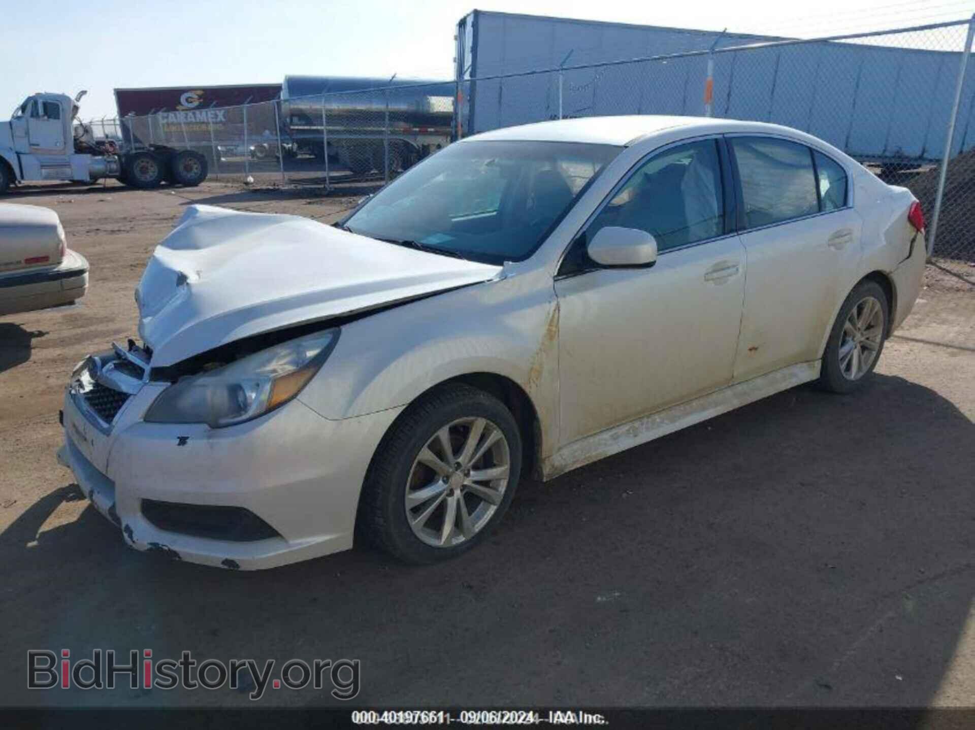 2013 SUBARU LEGACY - VIN: 4S3BMBC67D3044235 - Фото 2