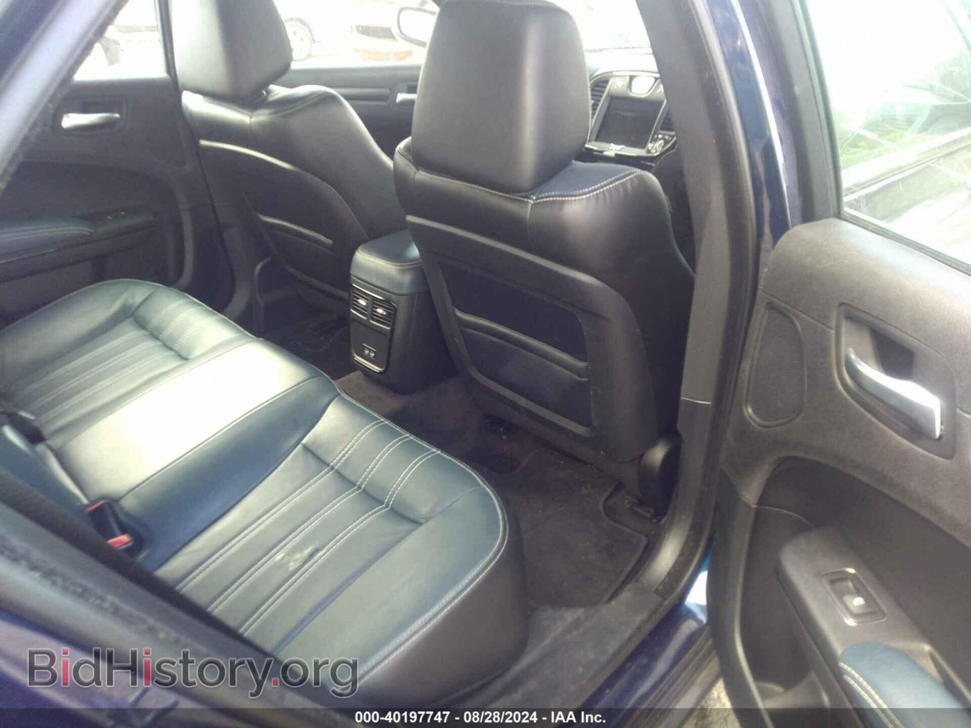 2015 CHRYSLER 300 - VIN: 2C3CCAGG5FH808835 - Фото 8