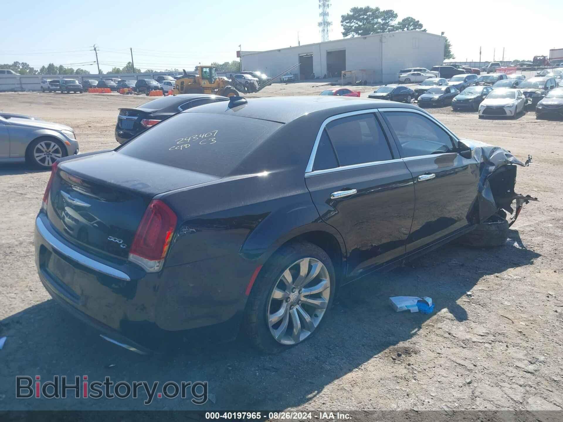 2015 CHRYSLER 300C - VIN: 2C3CCAET0FH772732 - Фото 4