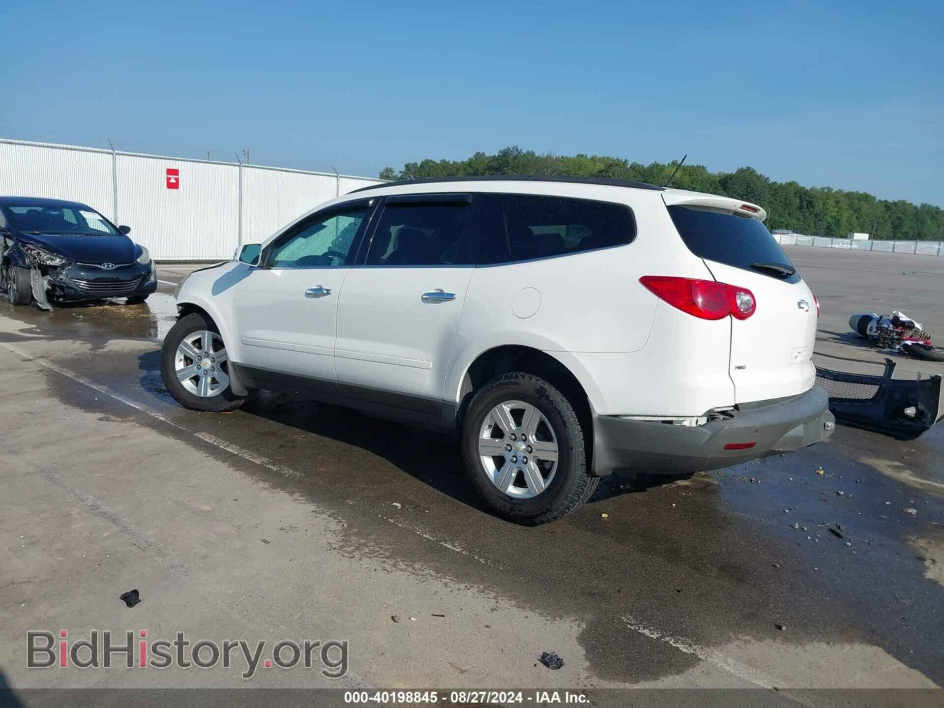 2012 CHEVROLET TRAVERSE - VIN: 1GNKVJED8CJ293535 - Фото 3