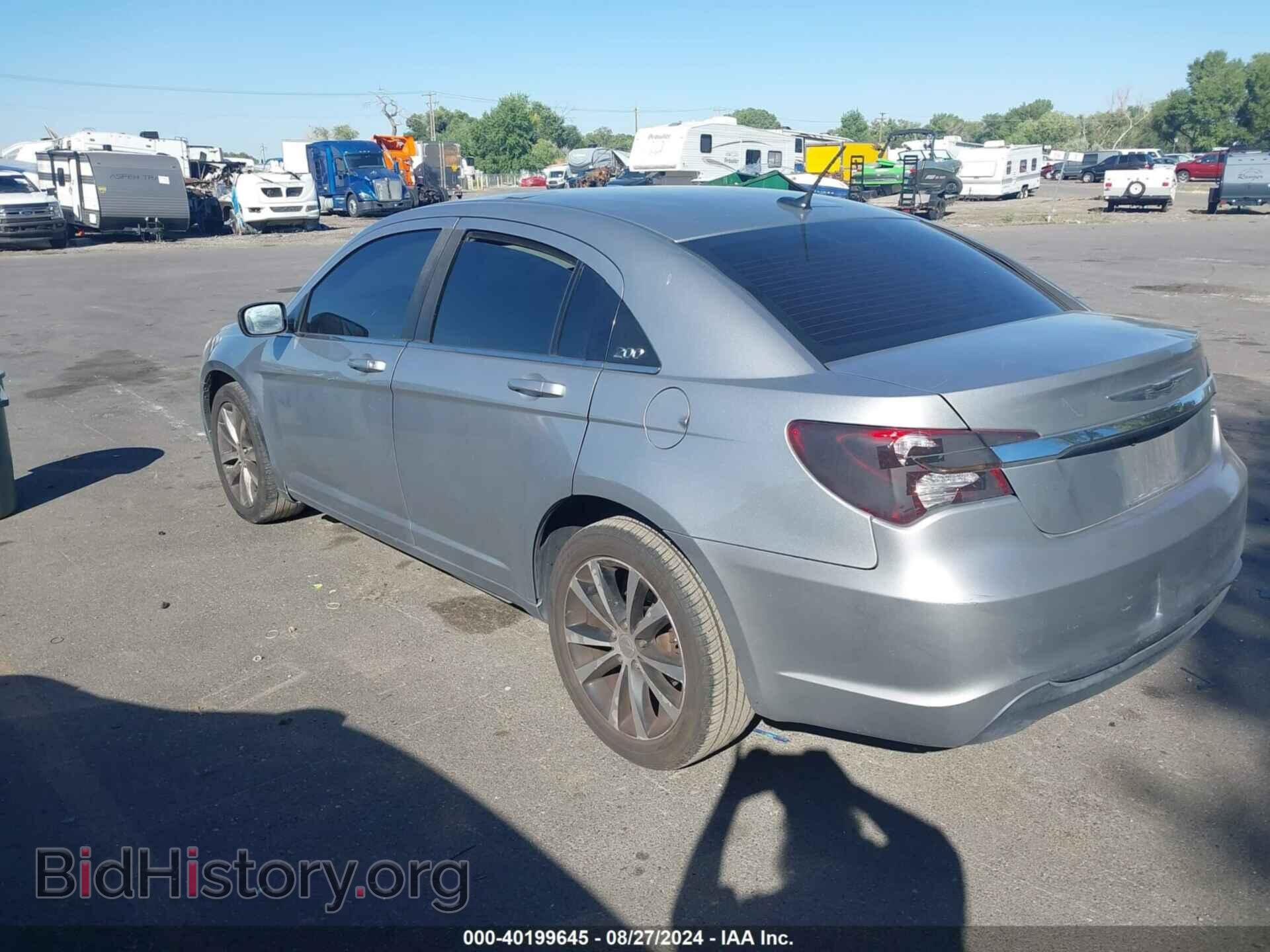 2013 CHRYSLER 200 - VIN: 1C3CCBBB7DN618315 - Фото 3