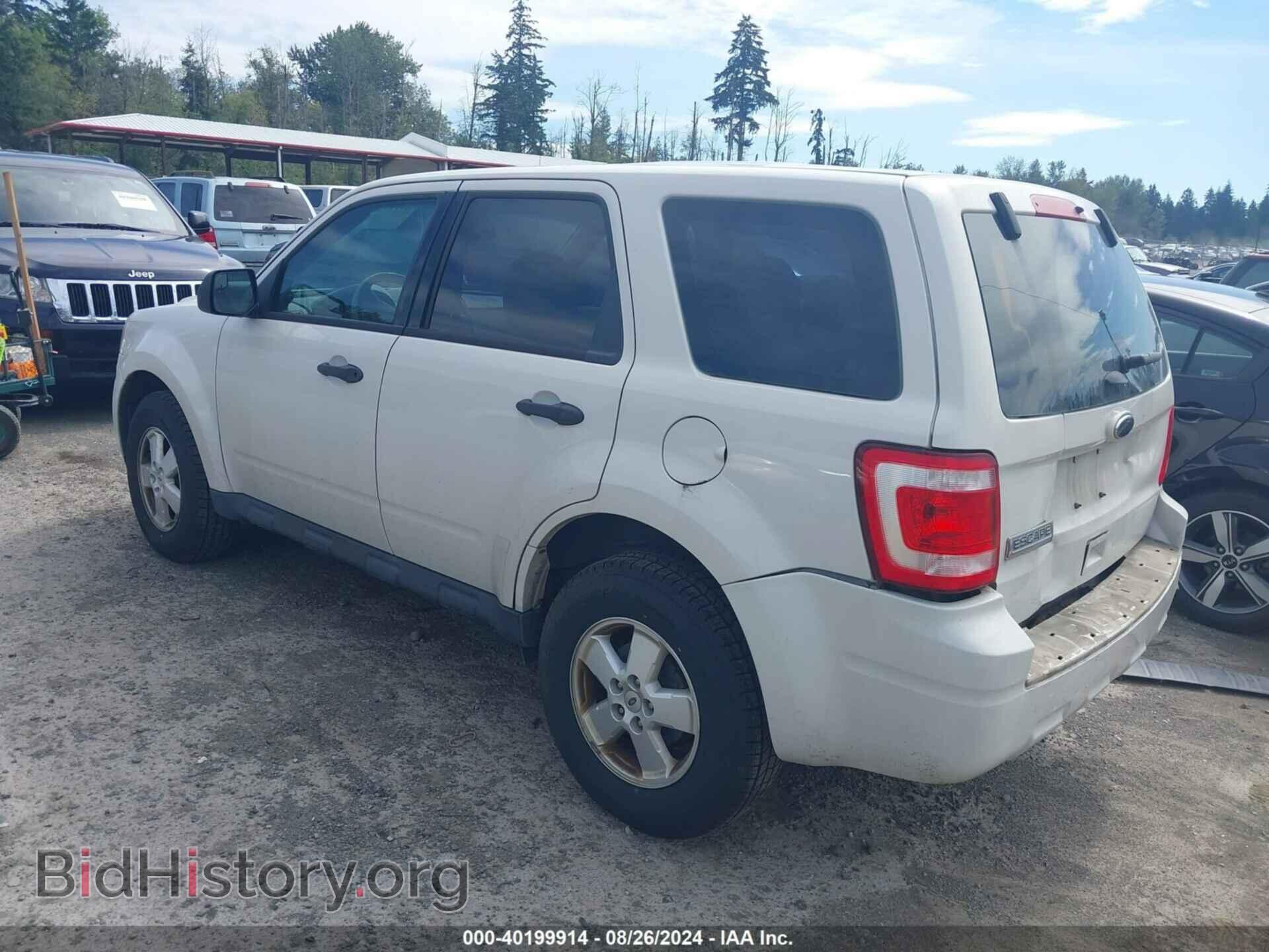 2011 FORD ESCAPE - VIN: 1FMCU9C74BKA93946 - Фото 3