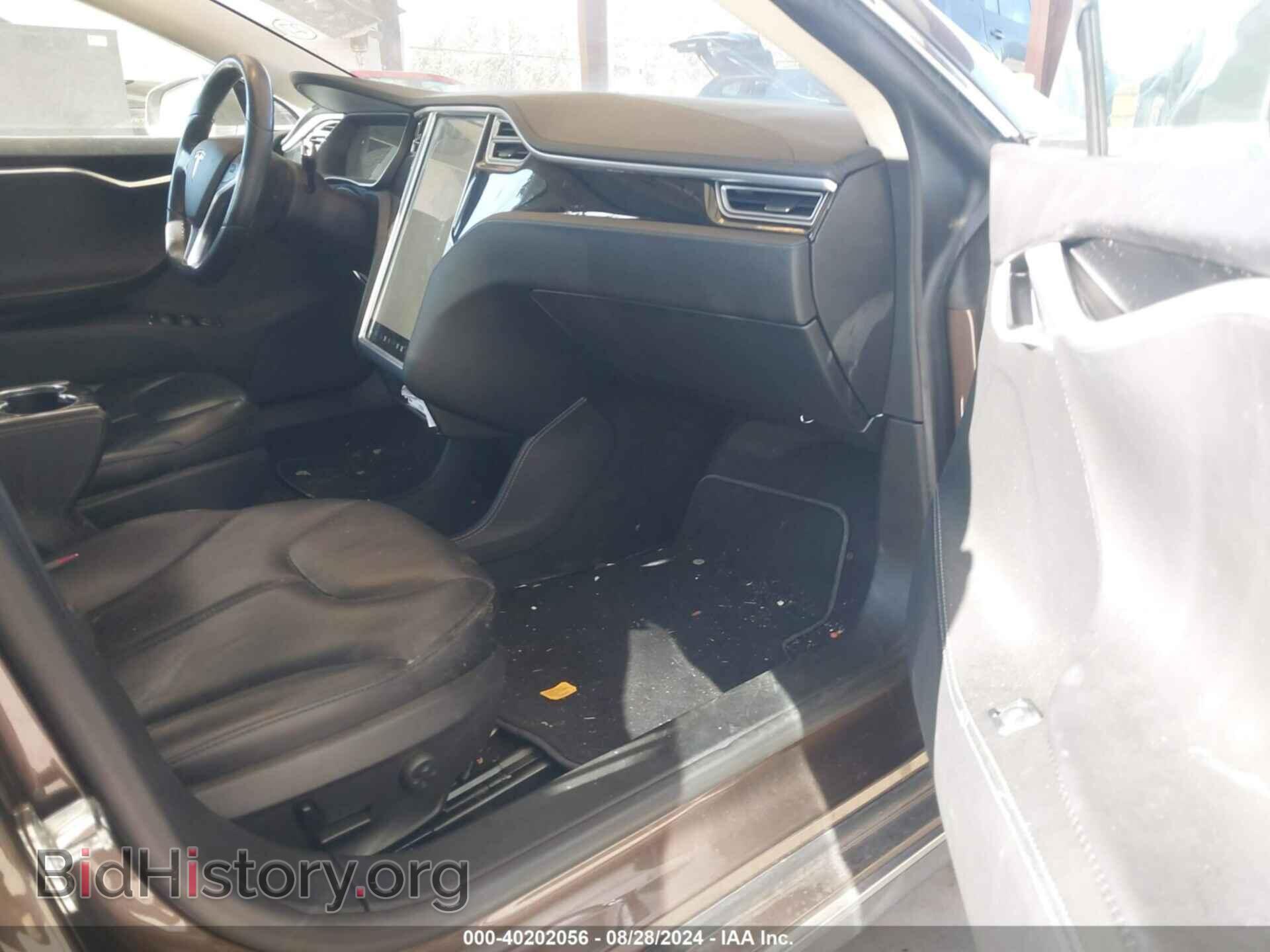 2014 TESLA MODEL S - VIN: 5YJSA1H16EFP38614 - Фото 5