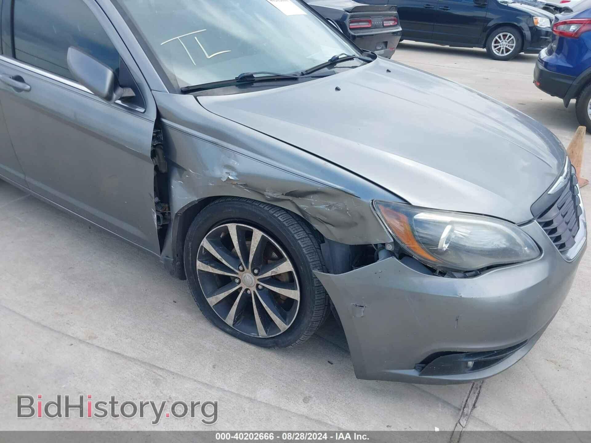 2011 CHRYSLER 200 - VIN: 1C3BC8FG4BN611680 - Фото 6