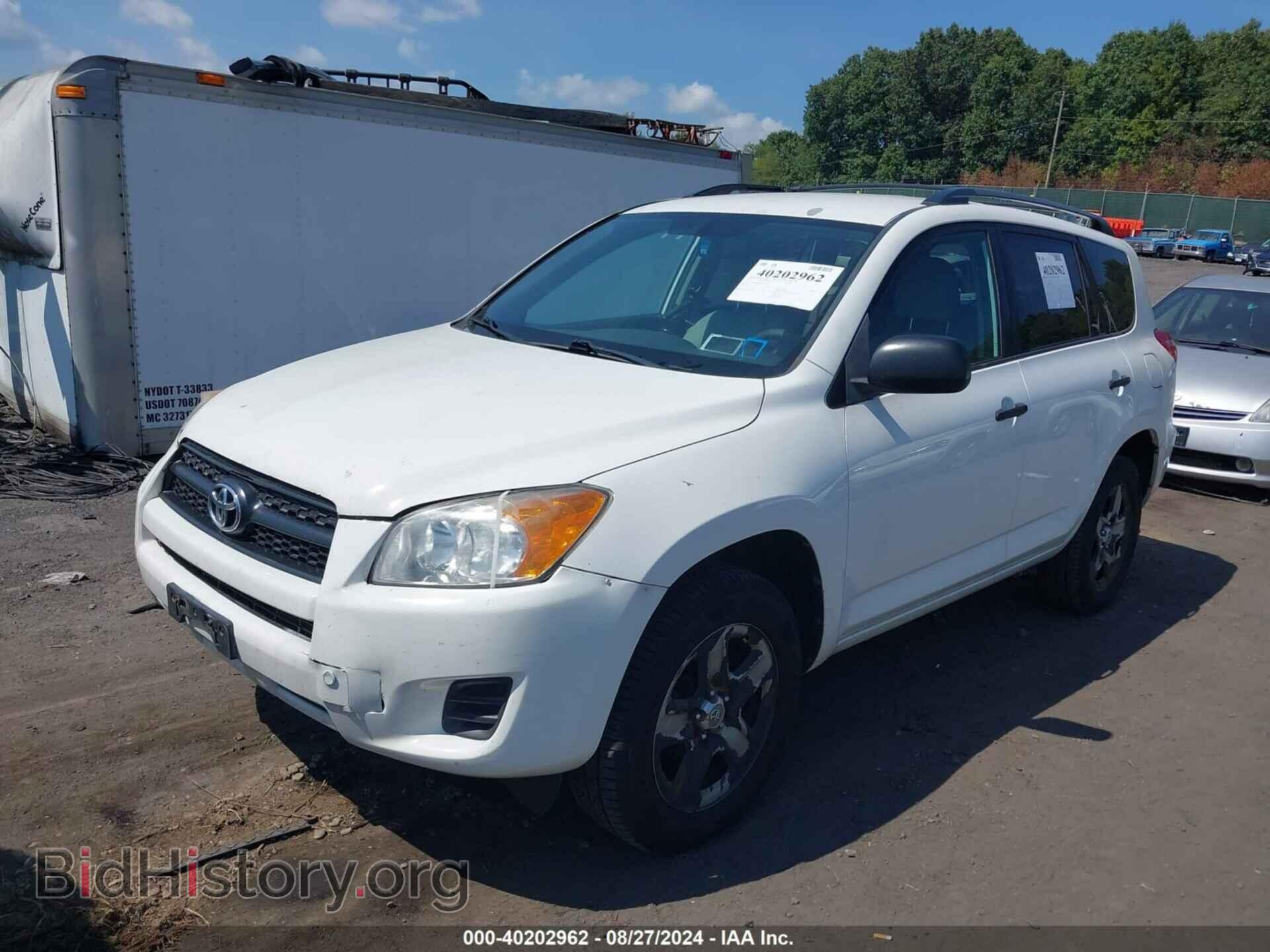 2011 TOYOTA RAV4 - VIN: 2T3BF4DV4BW160692 - Фото 2