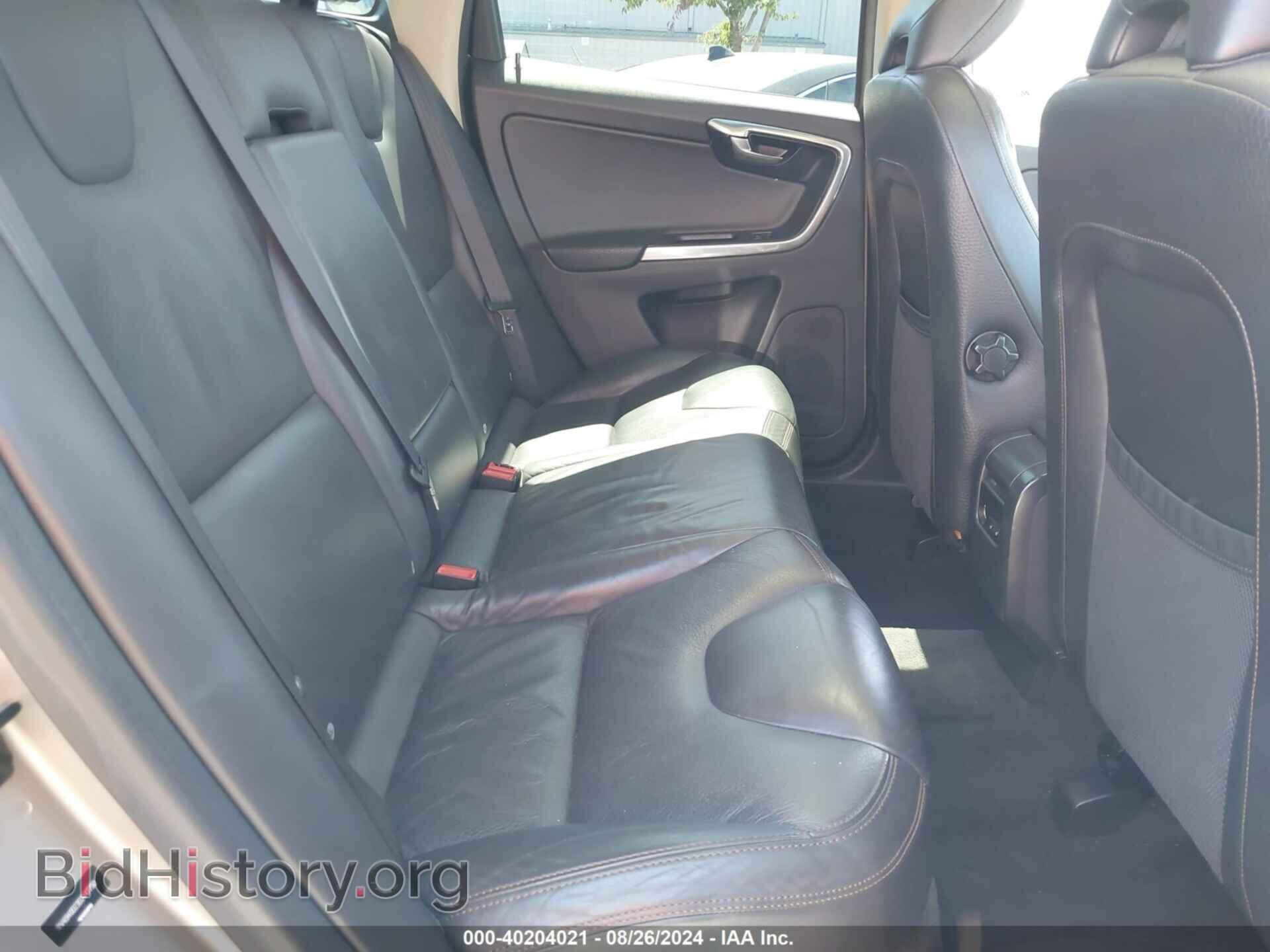 2013 VOLVO XC60 - VIN: YV4940DZ3D2447790 - Фото 8