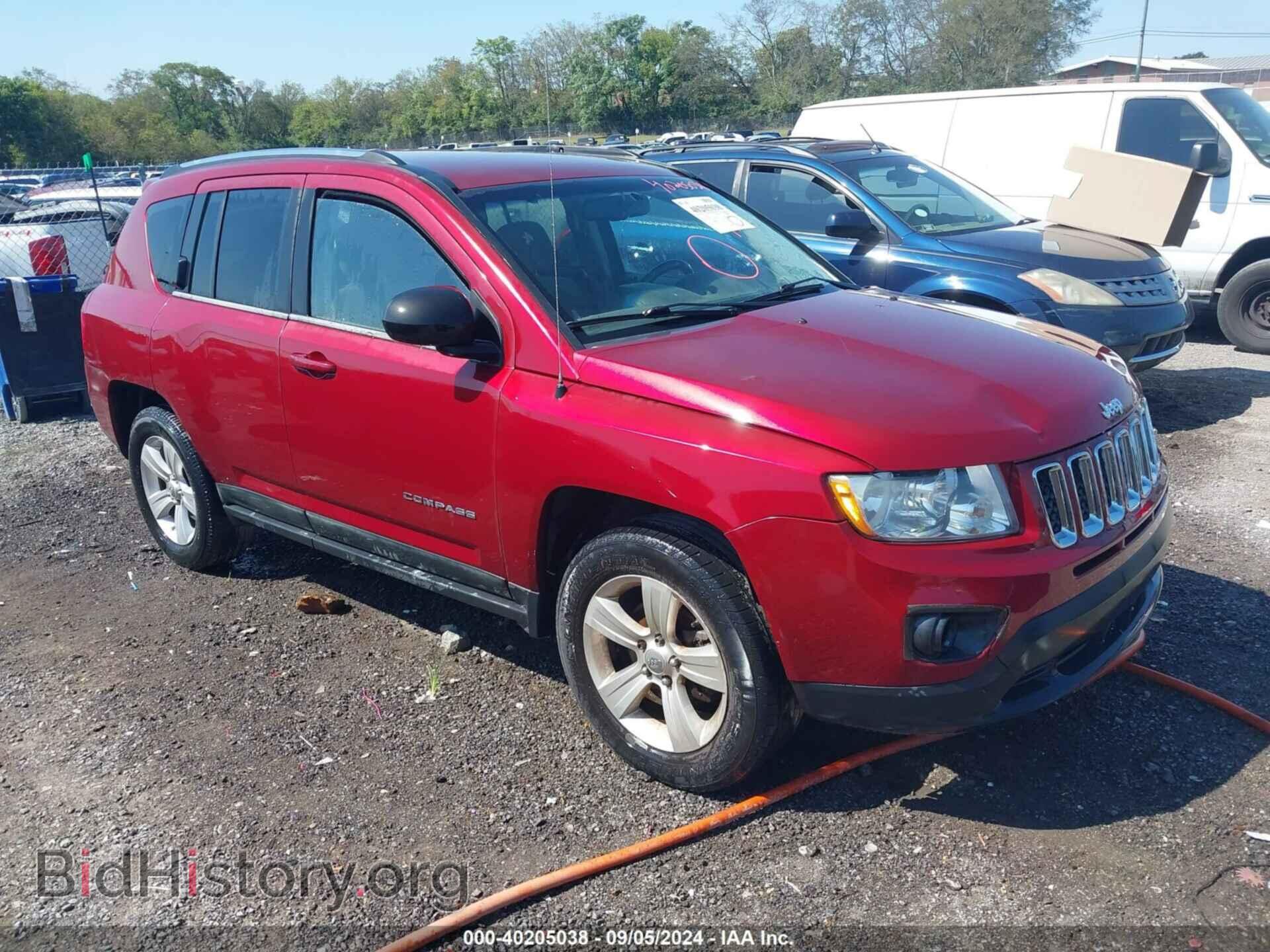 Photo 1J4NT1FBXBD170416 - JEEP COMPASS 2011