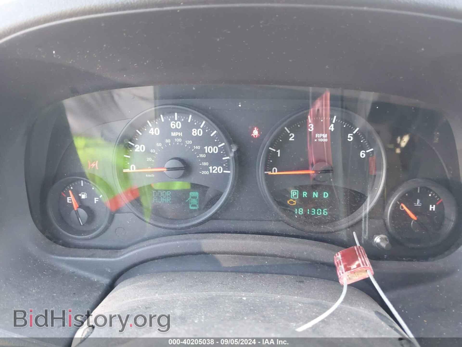 2011 JEEP COMPASS - VIN: 1J4NT1FBXBD170416 - Photo 7