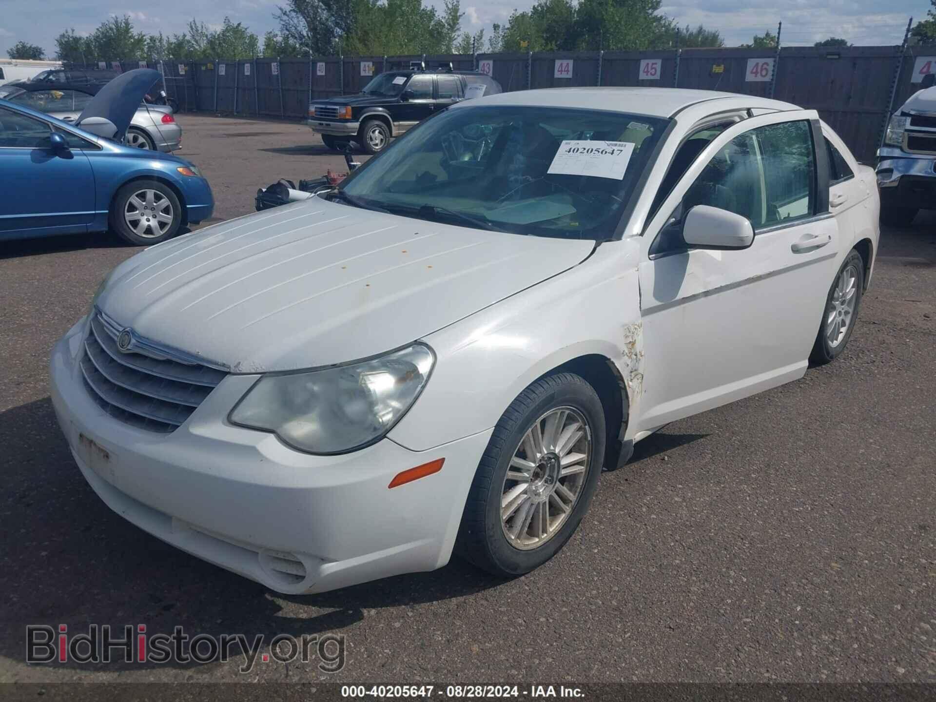 2009 CHRYSLER SEBRING - VIN: 1C3LC56B39N537279 - Фото 2