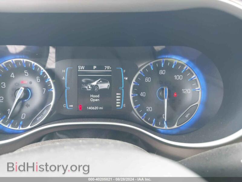 2017 Chrysler PACIFICA (VIN 2C4RC1BG3HR503392) — фото 7 из 16