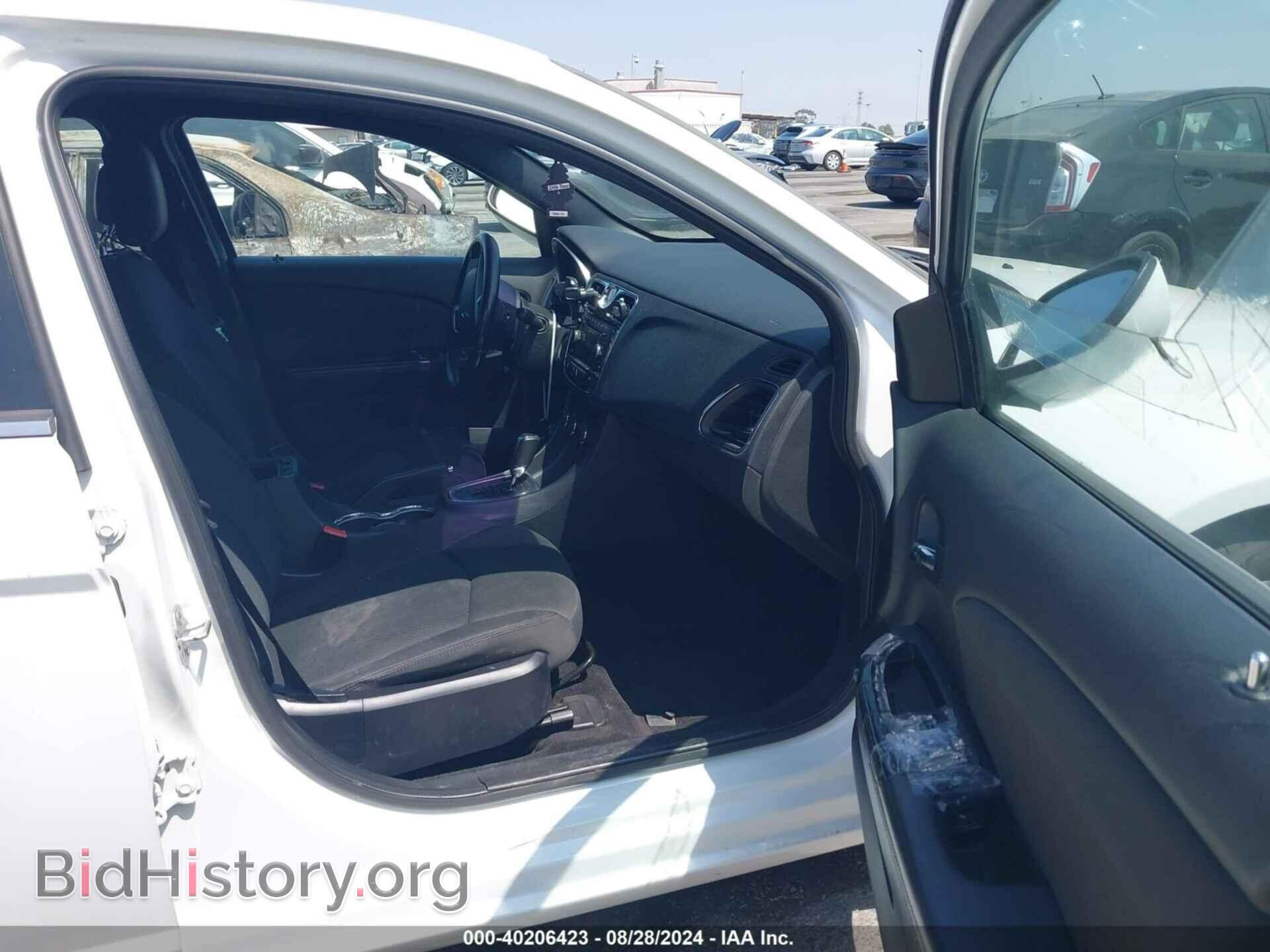 2012 CHRYSLER 200 - VIN: 1C3CCBBB8CN176384 - Photo 5