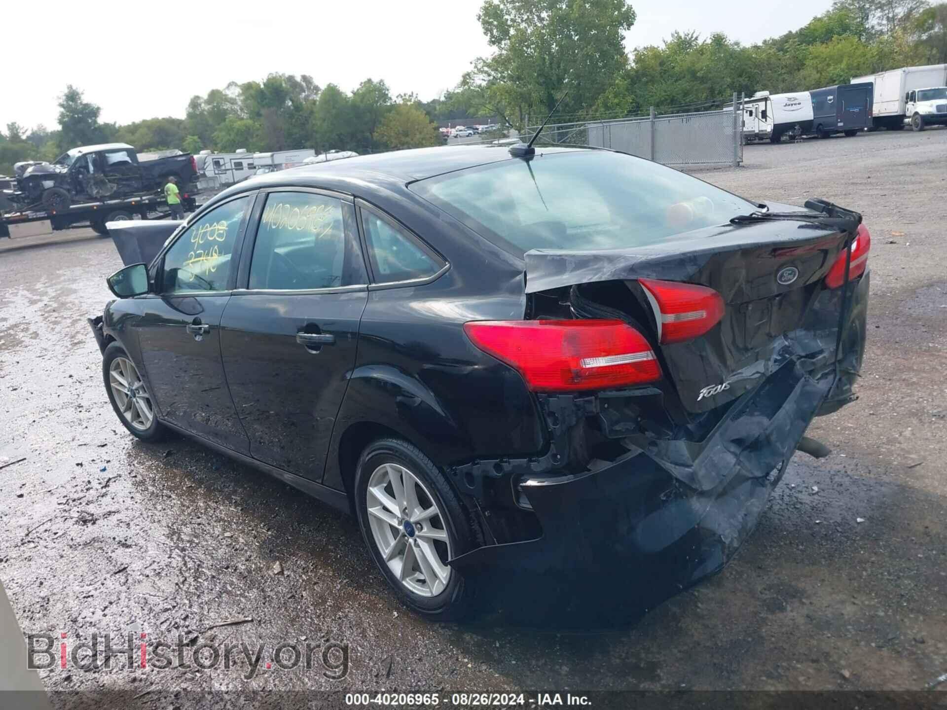 2017 FORD FOCUS - VIN: 1FADP3F2XHL323172 - Фото 3