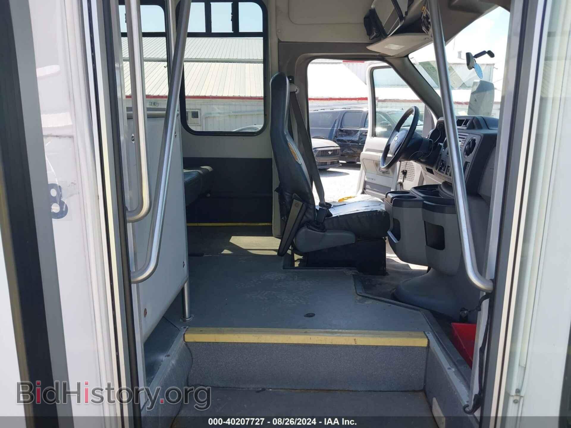 2011 FORD E-350 CUTAWAY - VIN: 1FDEE3FSXBDB22728 - Фото 6
