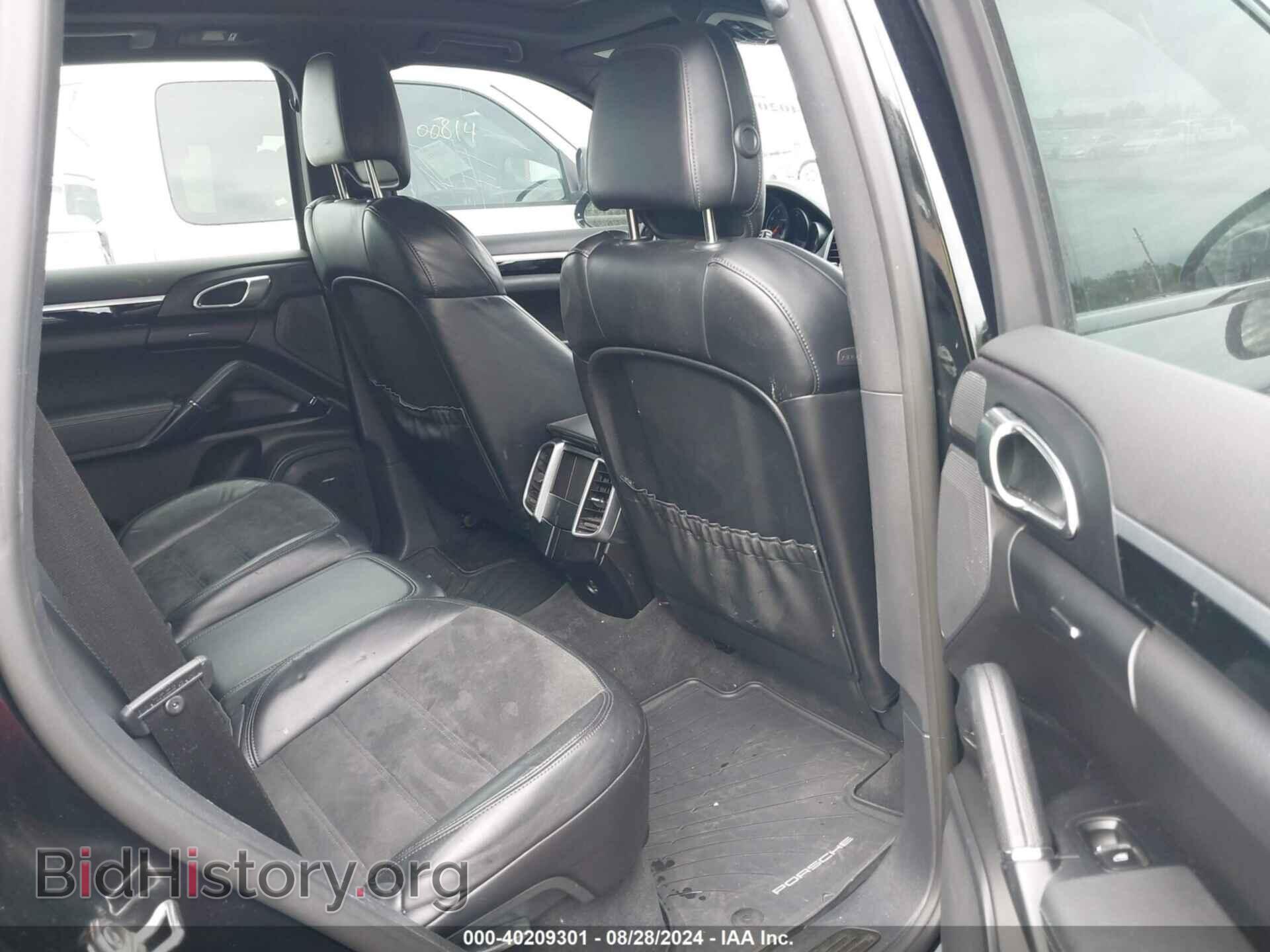 2017 PORSCHE CAYENNE - VIN: WP1AA2A26HKA84496 - Фото 8