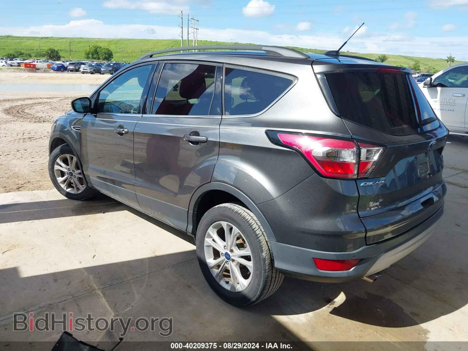 2017 FORD ESCAPE - VIN: 1FMCU0GD5HUC22799 - Фото 3