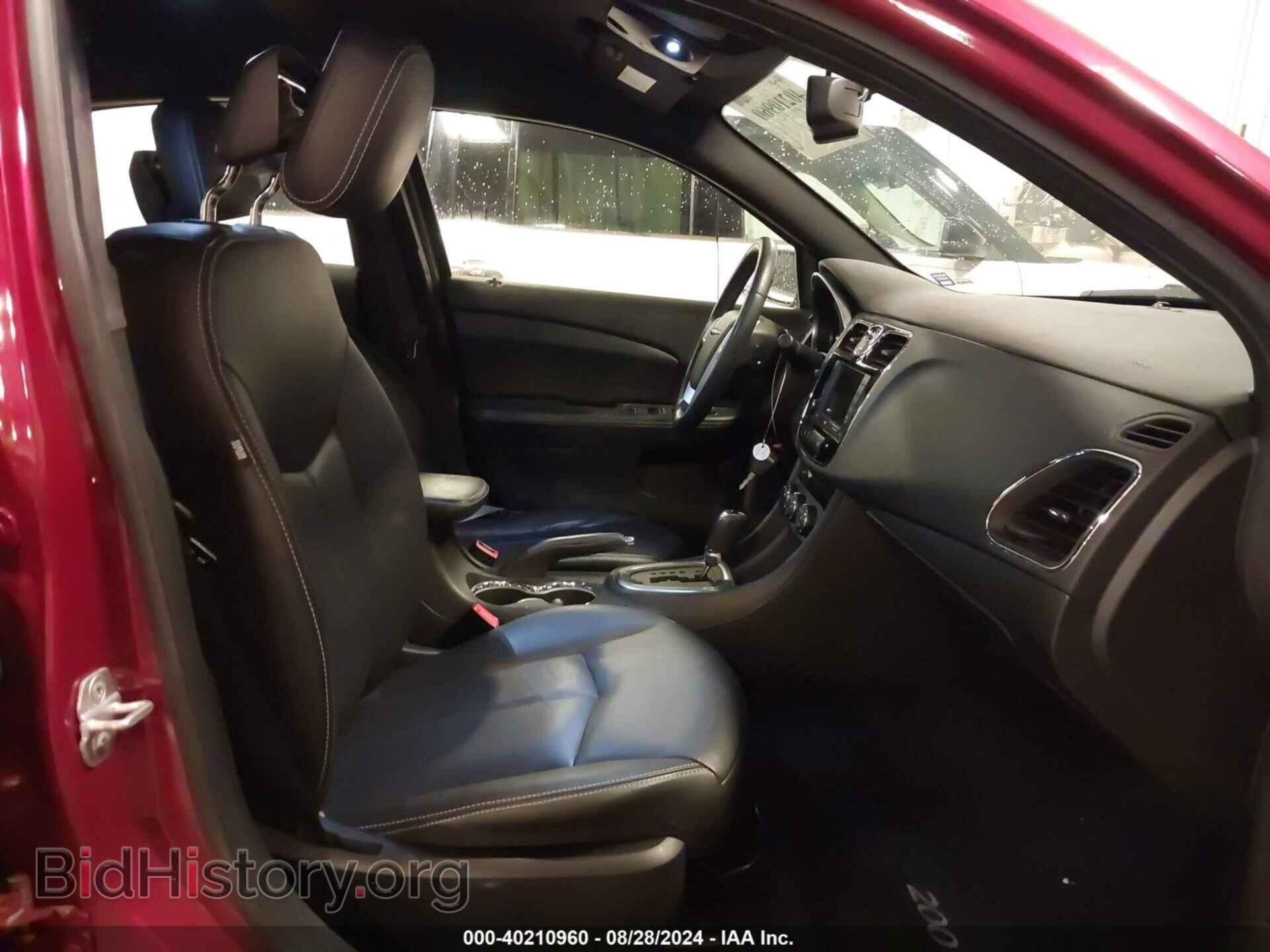 2012 CHRYSLER 200 - VIN: 1C3CCBCB0CN268121 - Фото 5