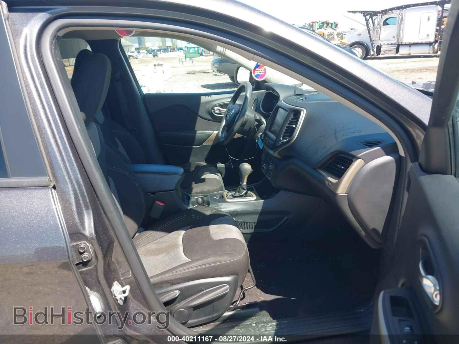 2018 JEEP CHEROKEE - VIN: 1C4PJLCB2JD621423 - Фото 5