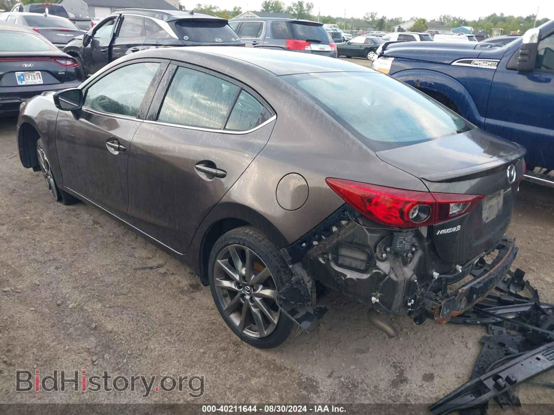 2018 MAZDA MAZDA3 - VIN: 3MZBN1V31JM190342 - Фото 3