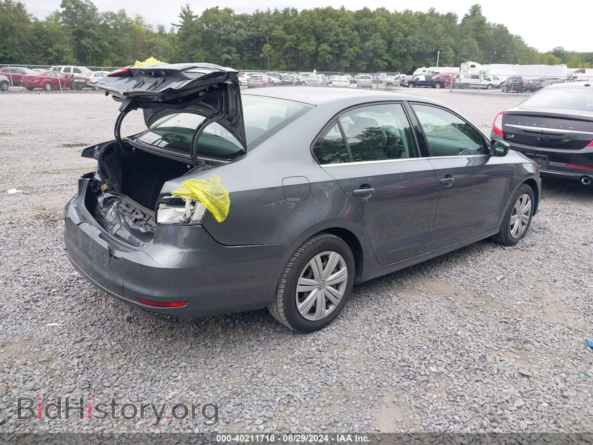 2017 VOLKSWAGEN JETTA - VIN: 3VW2B7AJ7HM323101 - Фото 4