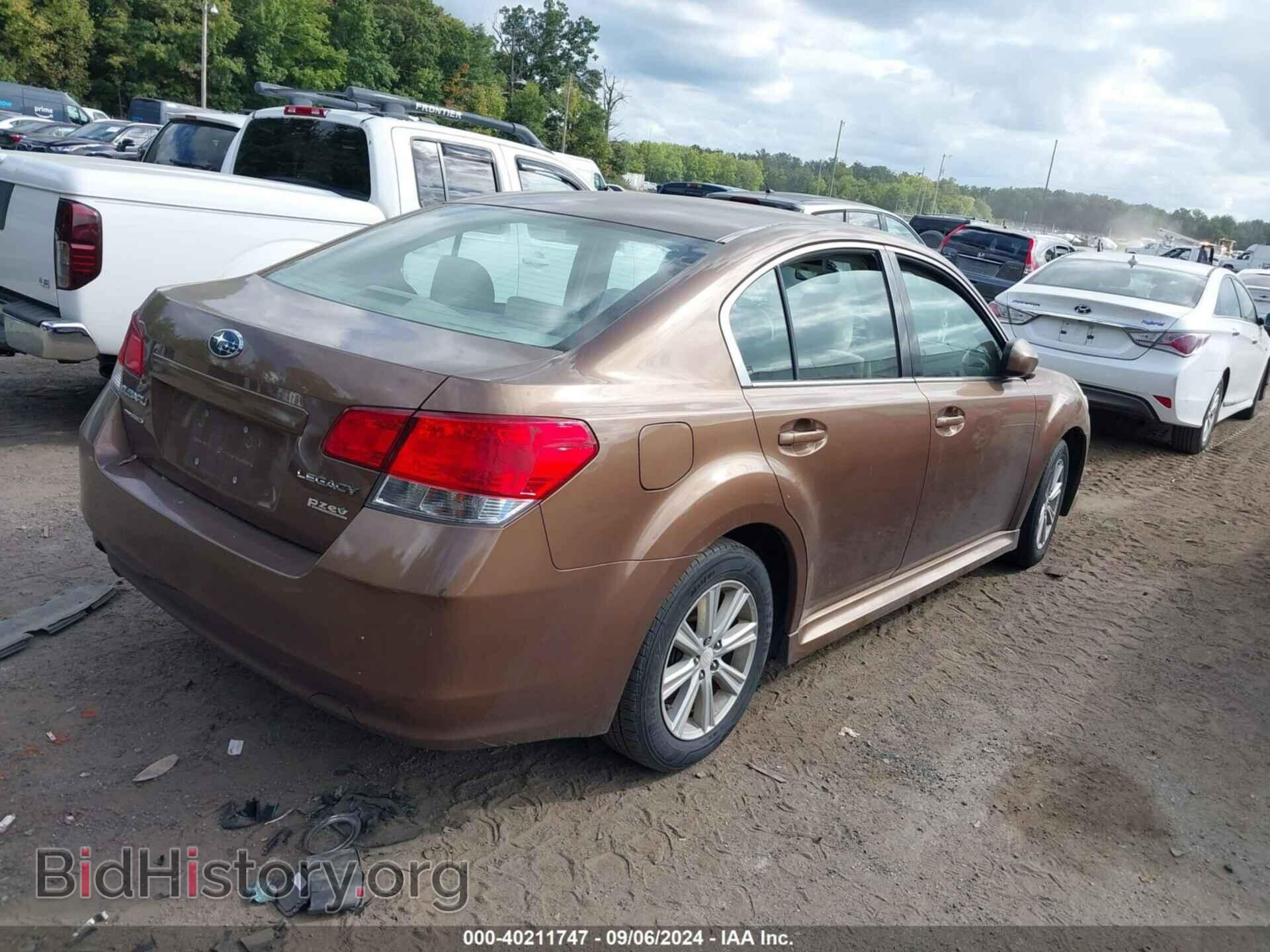2011 SUBARU LEGACY - VIN: 4S3BMBG65B3233540 - Фото 4