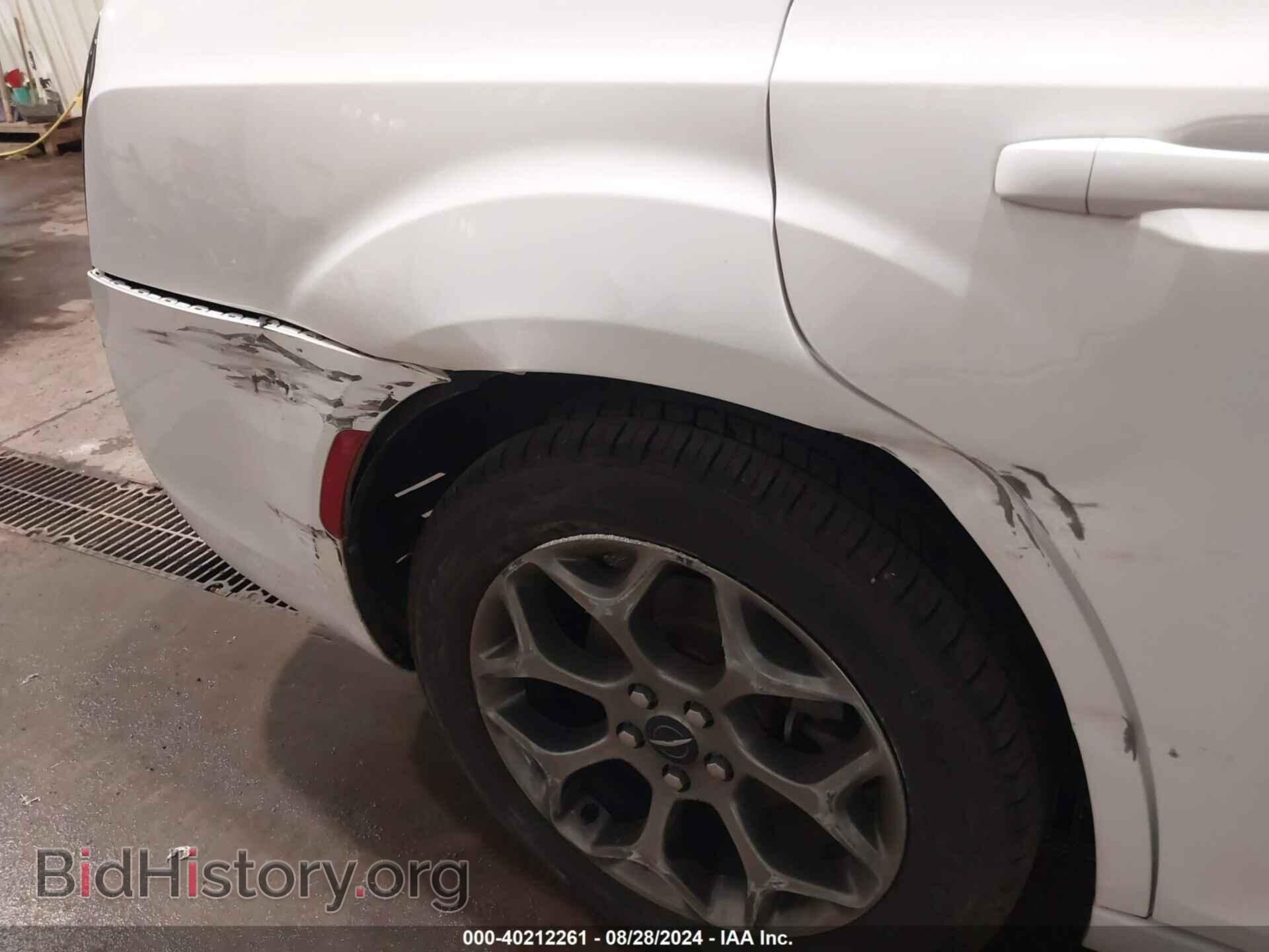 2017 CHRYSLER 300 - VIN: 2C3CCAGG9HH597271 - Фото 18