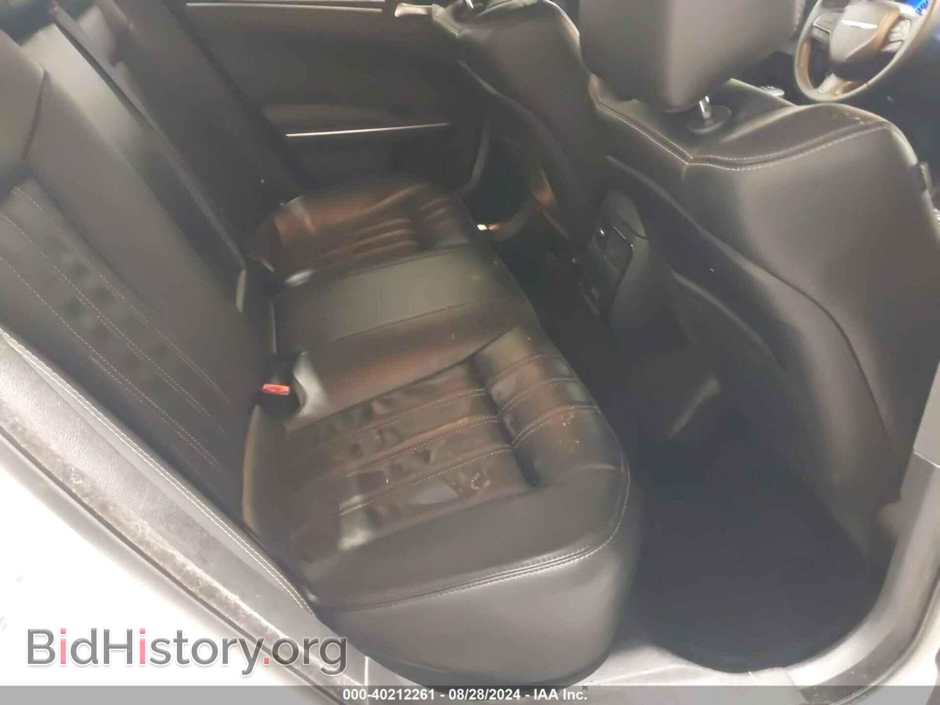 2017 CHRYSLER 300 - VIN: 2C3CCAGG9HH597271 - Фото 8