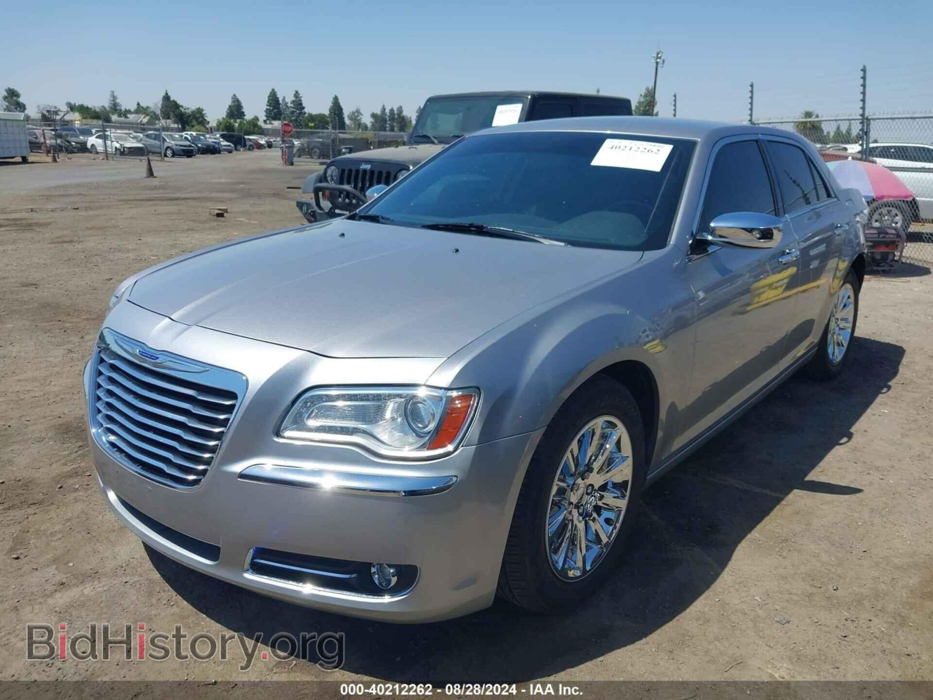 2013 CHRYSLER 300C - VIN: 2C3CCAET5DH650543 - Фото 2