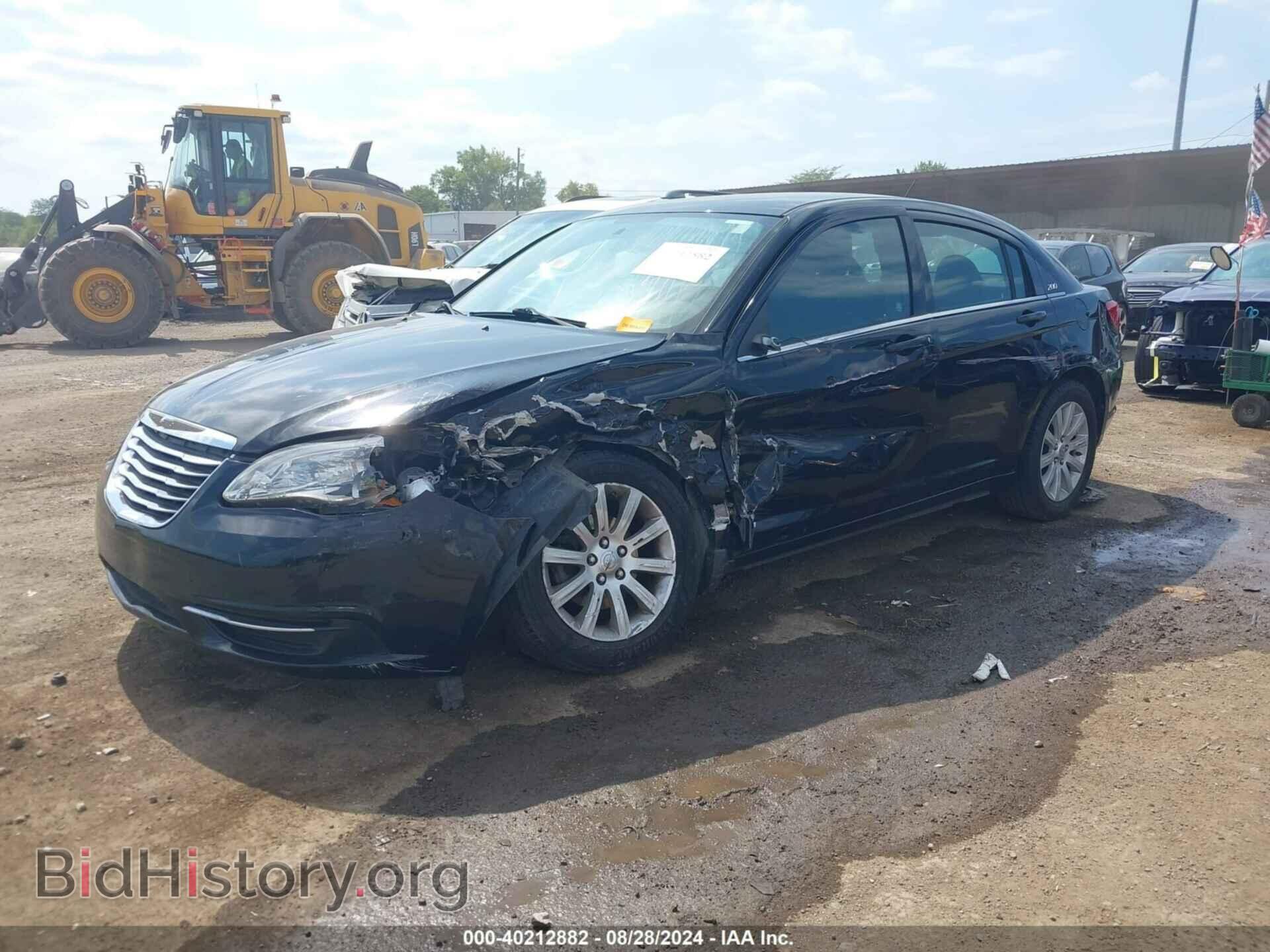 2013 CHRYSLER 200 - VIN: 1C3CCBBB5DN651541 - Фото 2