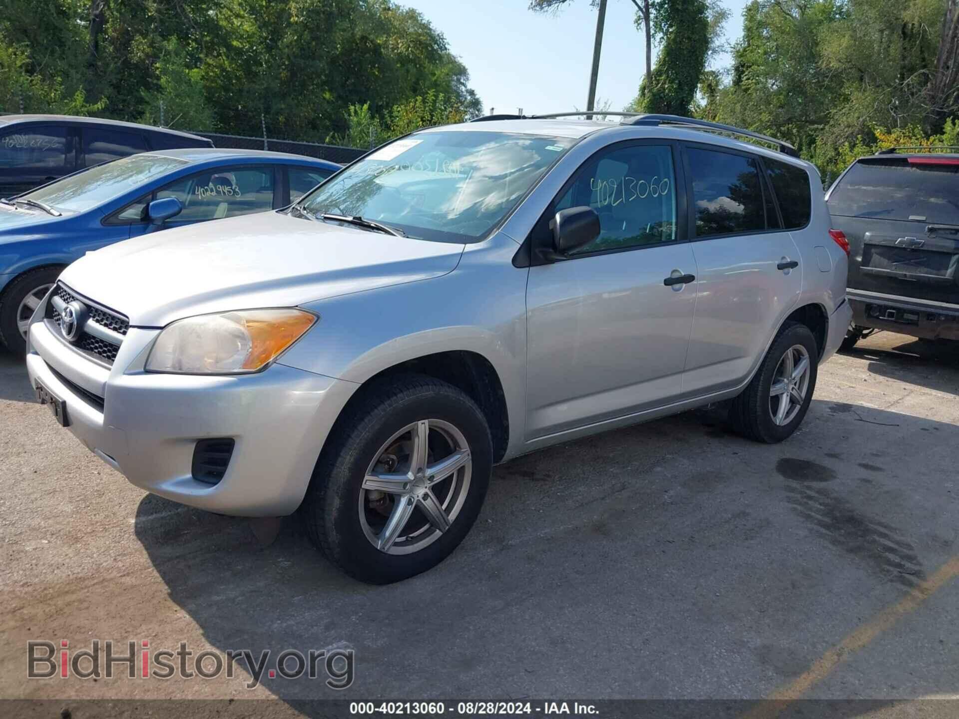 2011 TOYOTA RAV4 - VIN: 2T3BF4DV8BW156273 - Фото 2