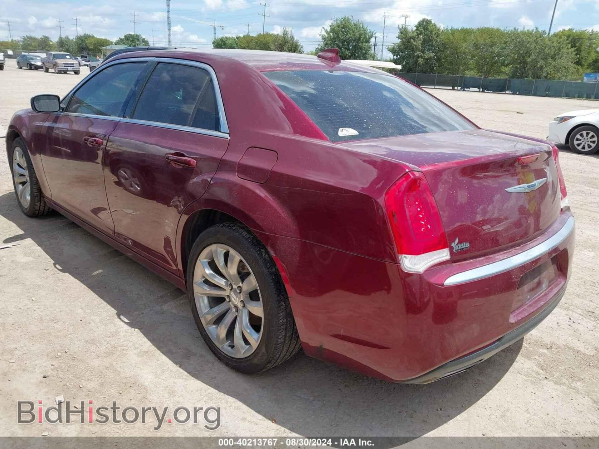 2020 CHRYSLER 300 - VIN: 2C3CCAAG6LH239160 - Фото 3
