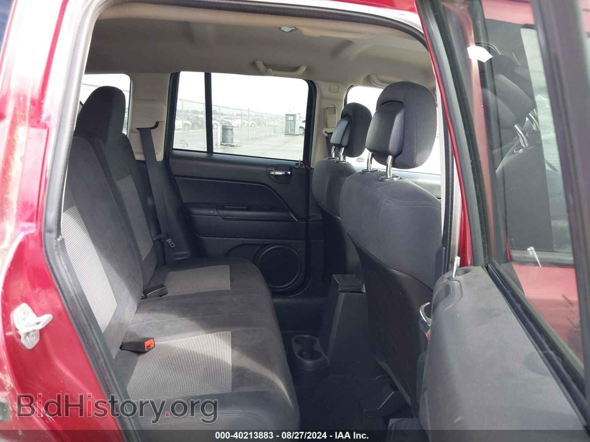 2011 JEEP COMPASS - VIN: 1J4NF1FB5BD188667 - Photo 8