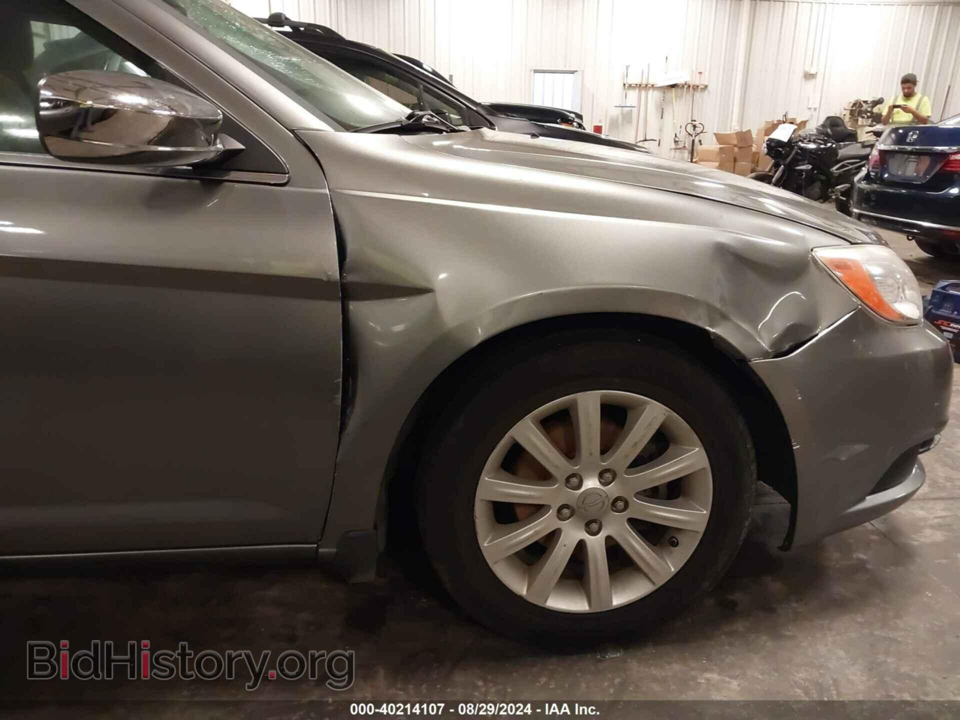 2013 CHRYSLER 200 - VIN: 1C3CCBBG0DN623853 - Фото 6