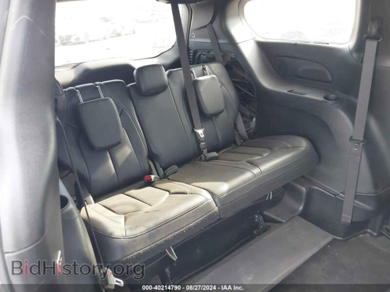 2018 Chrysler PACIFICA (VIN 2C4RC1EG3JR320950) — фото 8 из 16