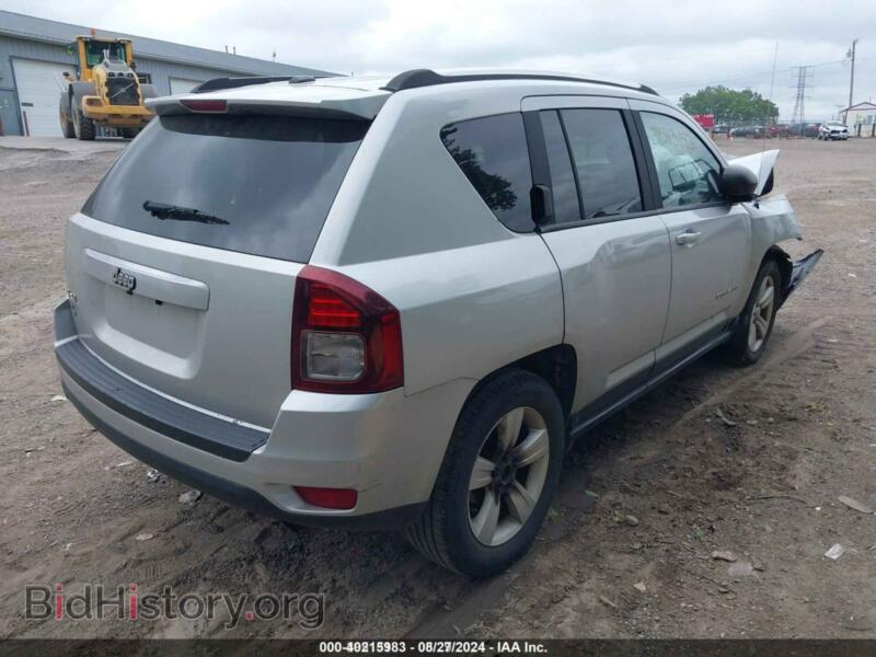 2014 Jeep COMPASS (VIN 1C4NJDBB5ED605589) — photo 4 of 11