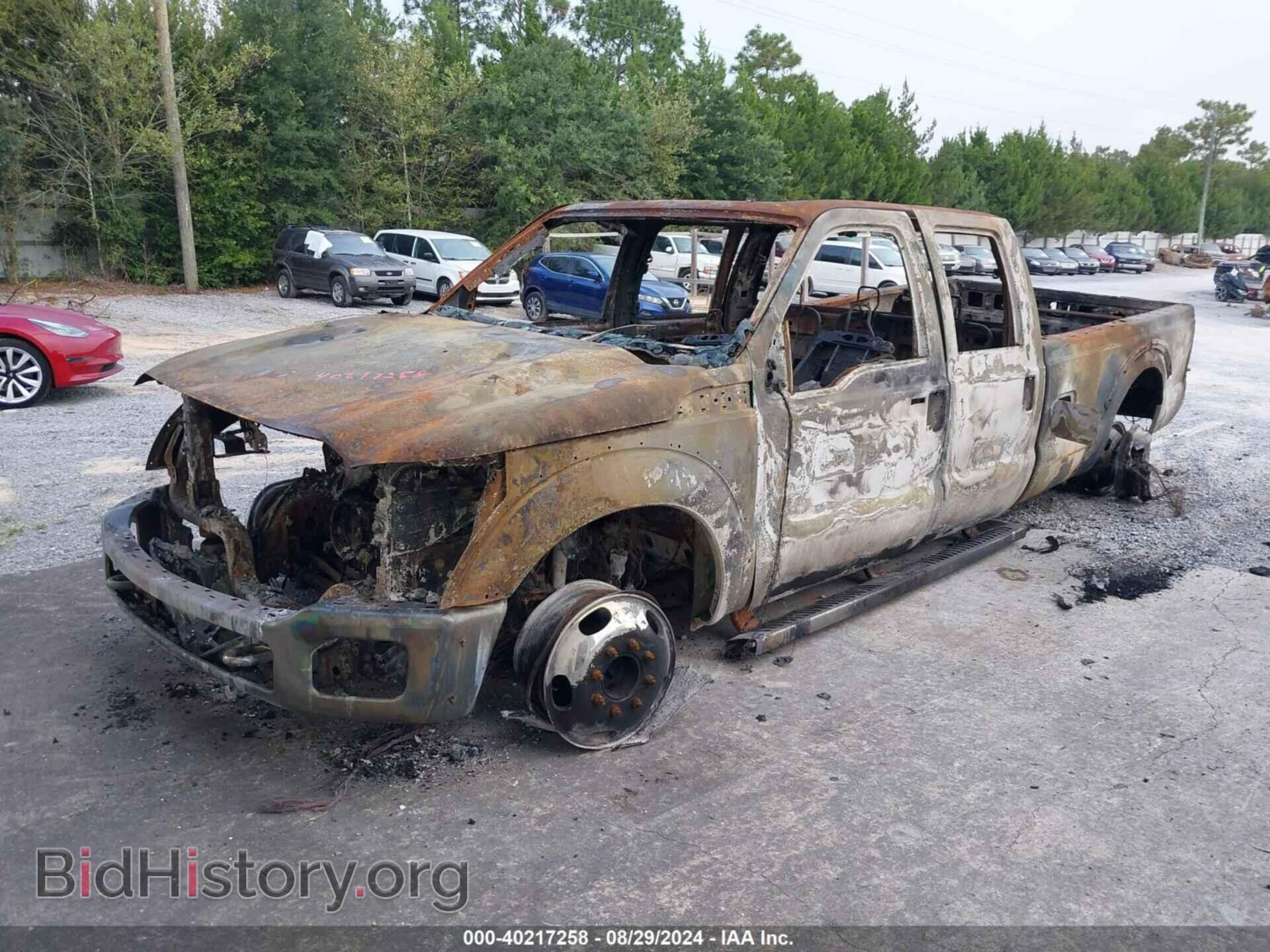 2011 FORD F-450 - VIN: 1FT8W4DT3BEB64801 - Фото 2