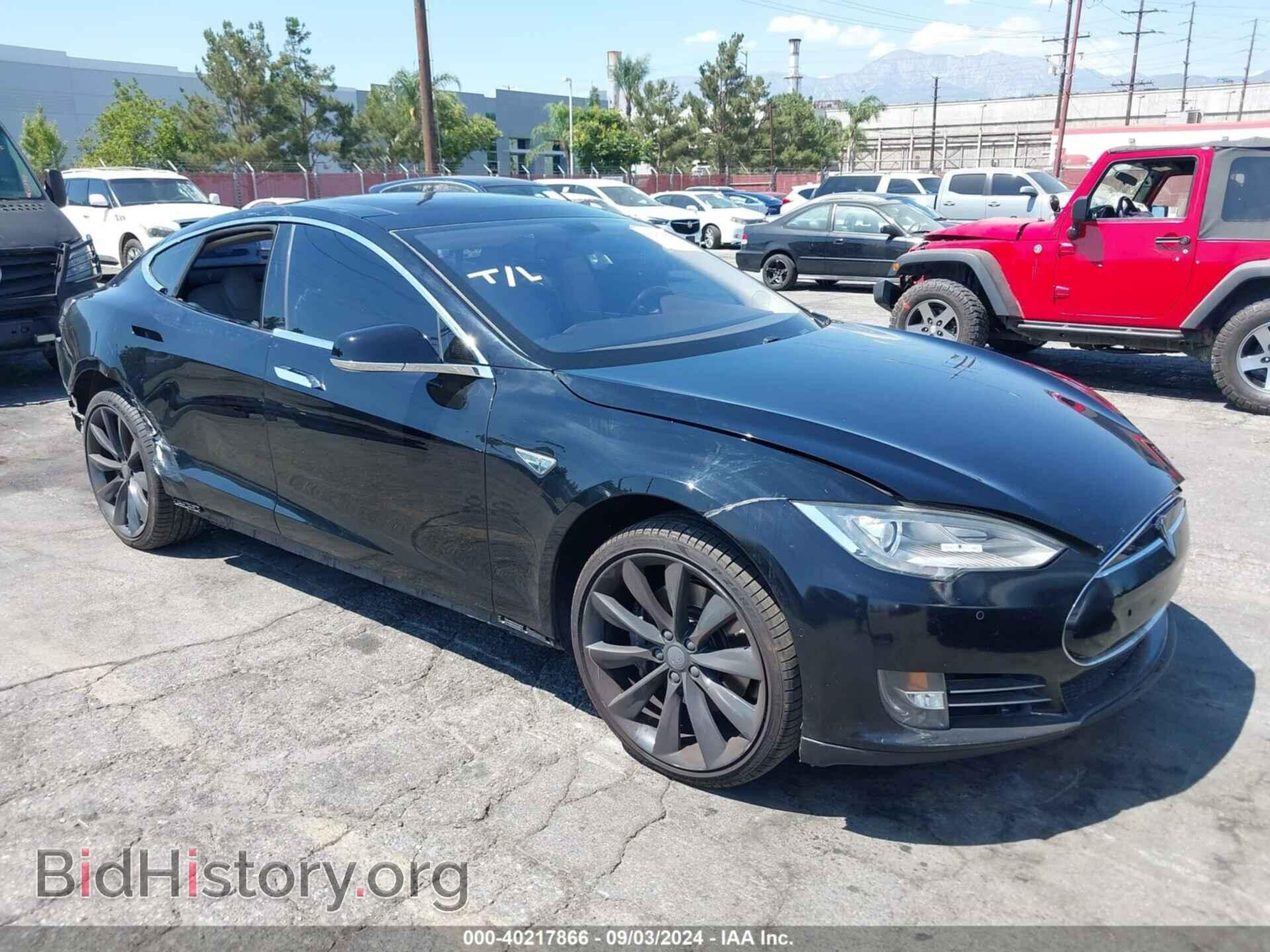 Photo 5YJSA1DG8DFP03663 - TESLA MODEL S 2013