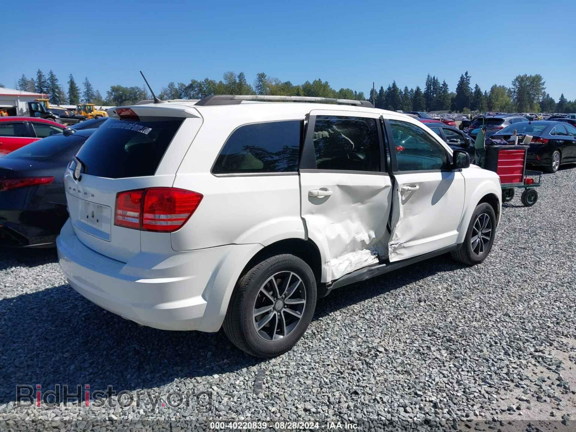2017 DODGE JOURNEY - VIN: 3C4PDCAB8HT585140 - Фото 4