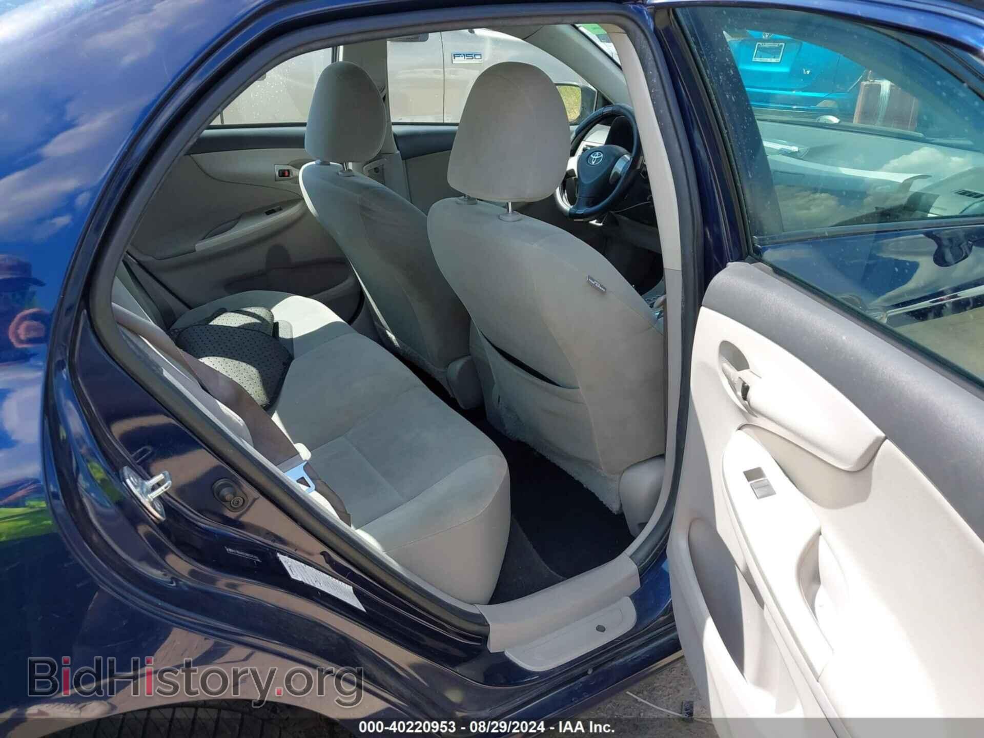 2011 TOYOTA COROLLA - VIN: 2T1BU4EEXBC575174 - Фото 8