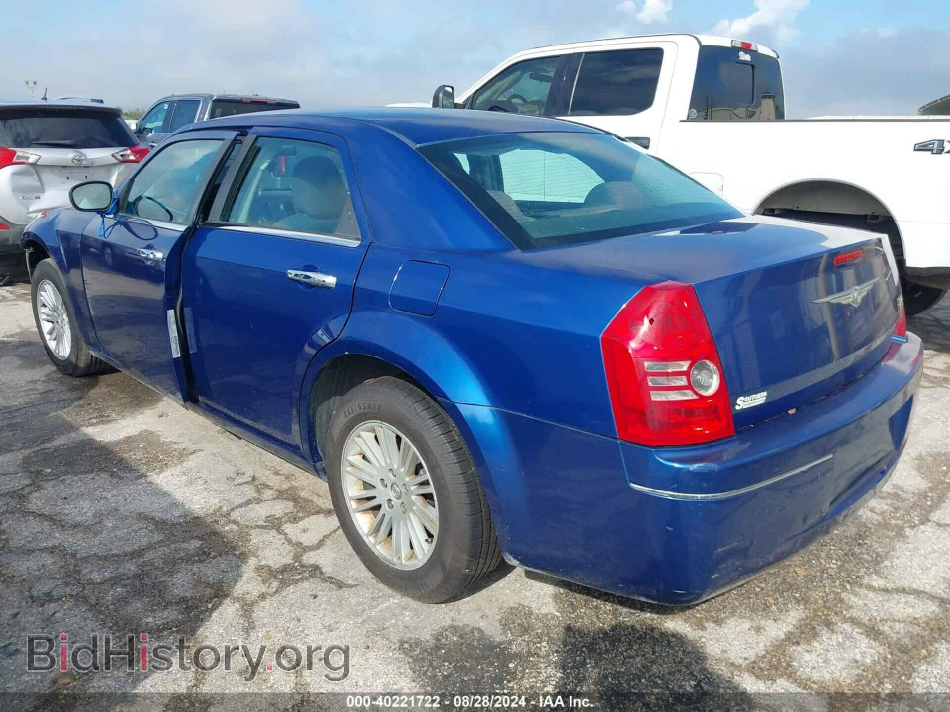 2010 CHRYSLER 300 - VIN: 2C3CA4CD1AH328755 - Фото 3