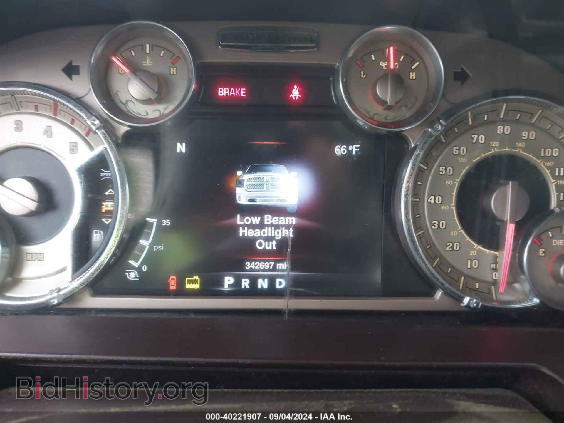 2016 RAM 3500 - VIN: 3C63RRKL3GG365932 - Фото 5