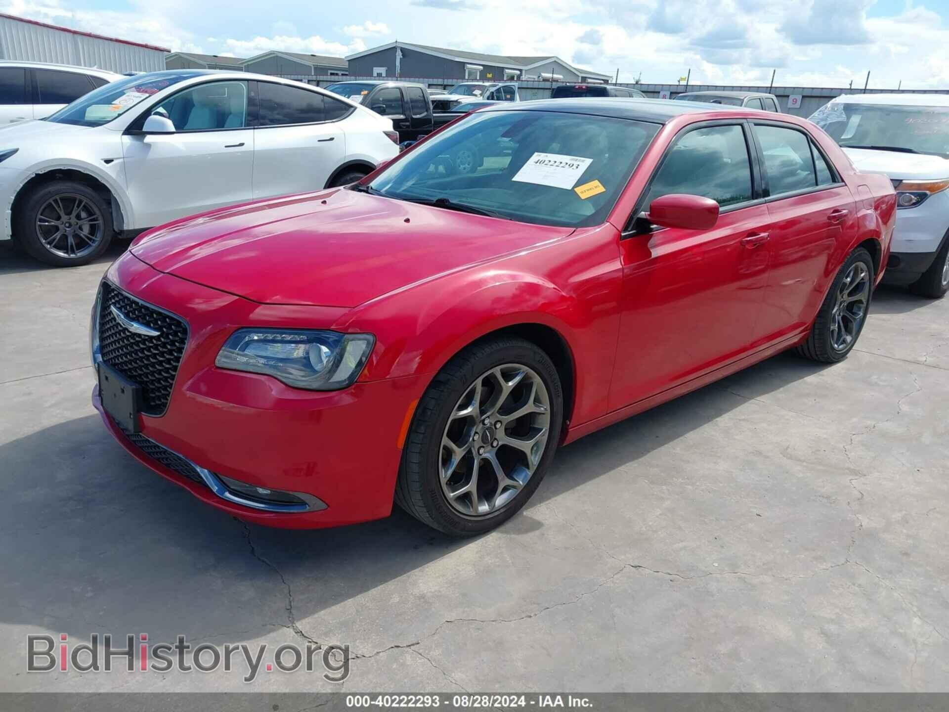 2017 CHRYSLER 300 - VIN: 2C3CCABGXHH560236 - Фото 2