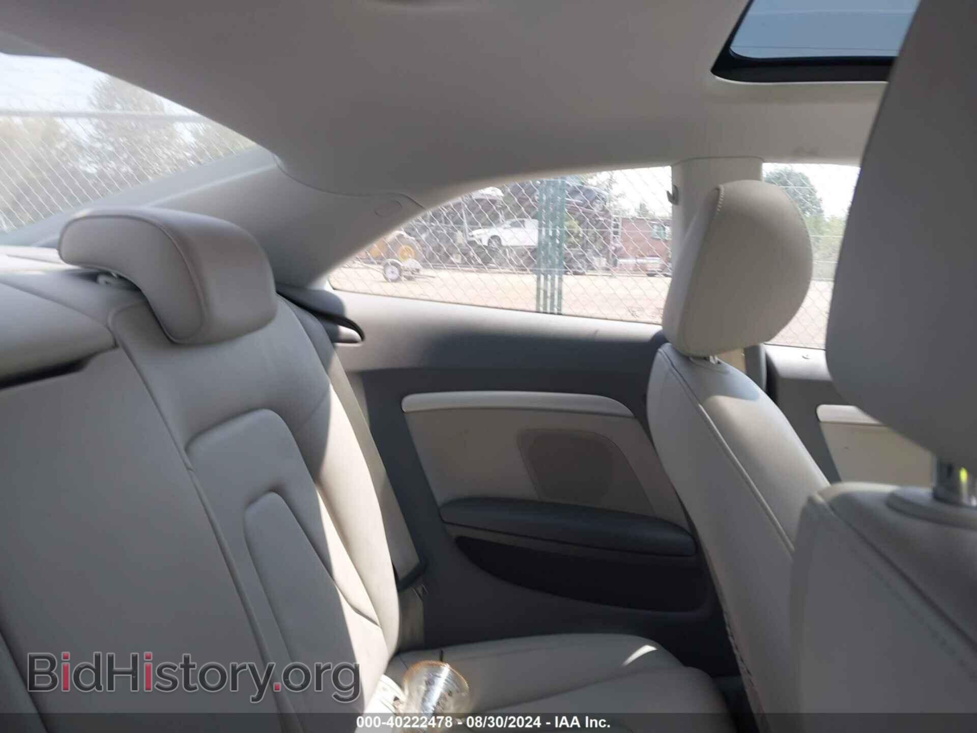 2011 AUDI A5 - VIN: WAUCFAFR1BA027936 - Фото 8